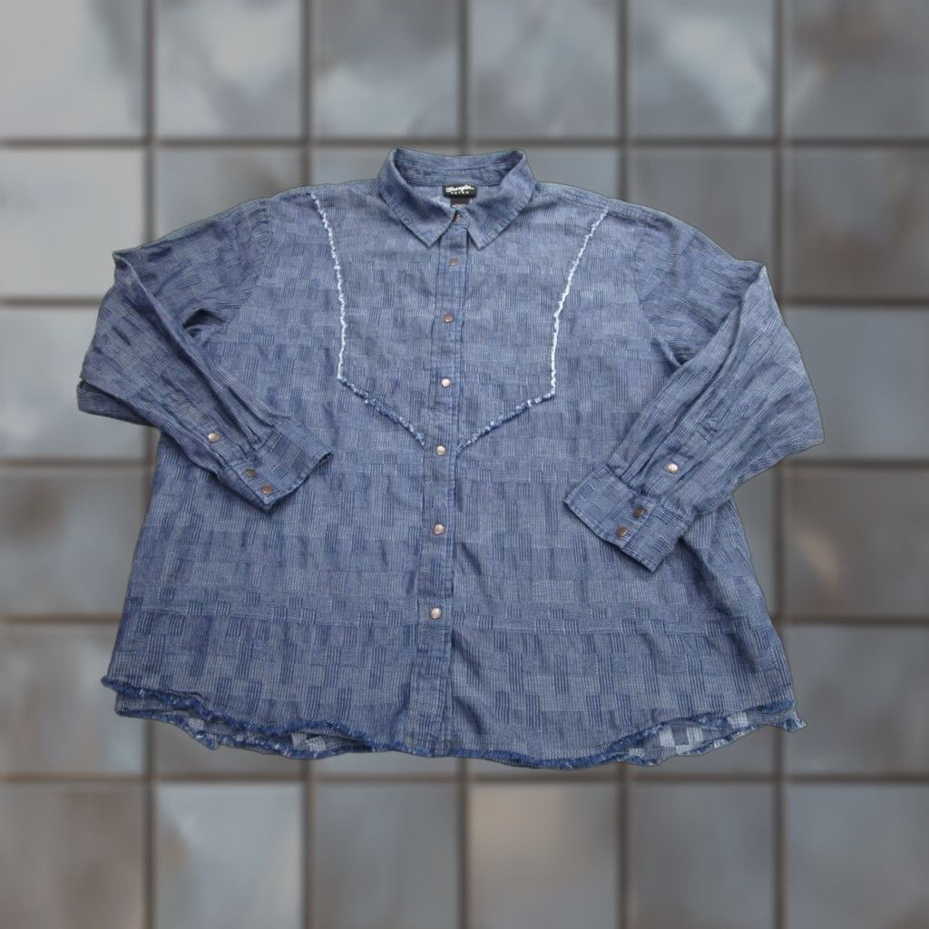 Wrangler VINTAGE Wrangler Shirt Mens 2XL Blue Chambray Snap Western Cowboy Fray Fringe Retro Geometric 90s Mens Size US XXL / EU 58 / 5 - 1 Thumbnail