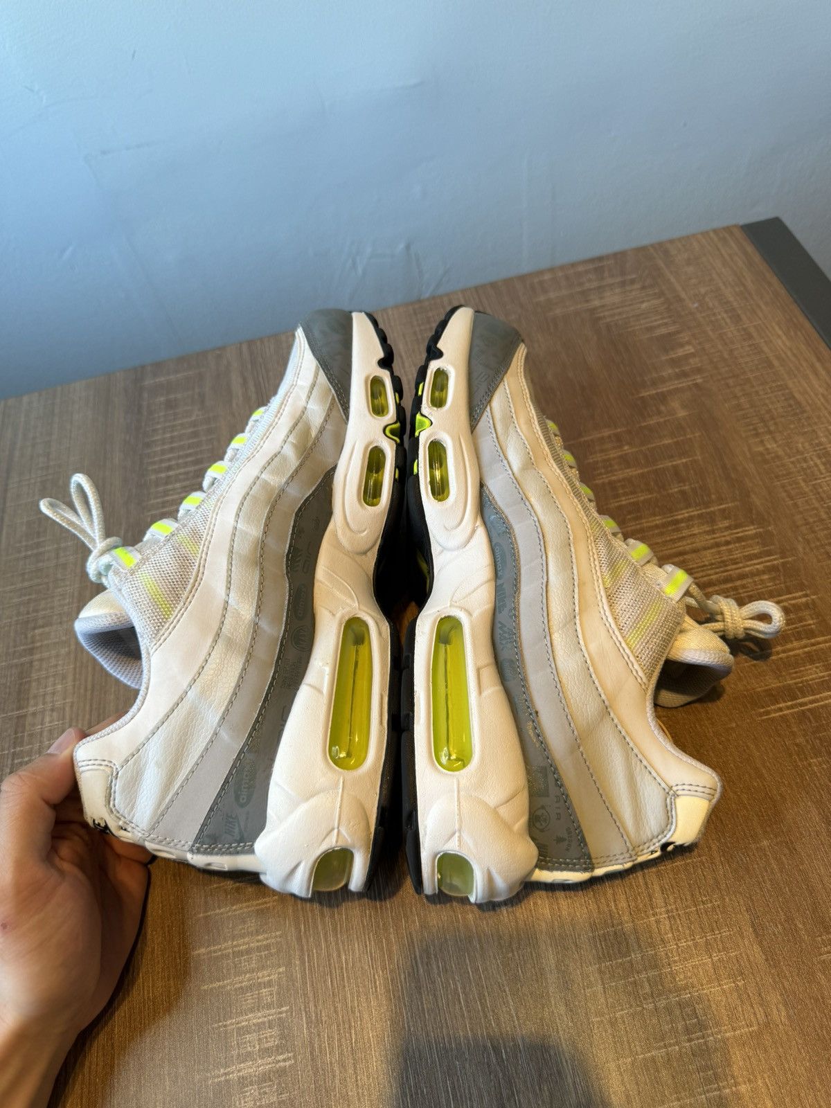 Nike Nike Air Max 95 Retro Logos Gray White Volt Green Men 10 Size US 10 / EU 43 - 5 Thumbnail