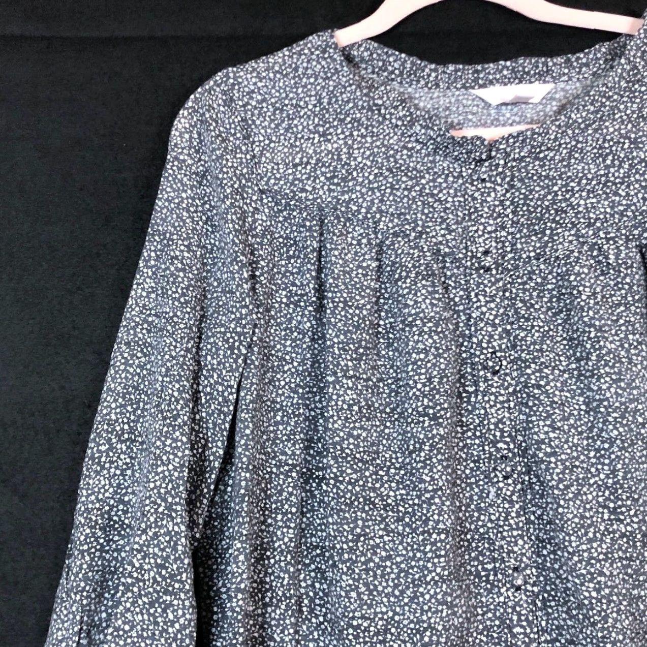 Lauren Conrad LC Lauren Conrad Blouse Gray White Spotted Button Down Long Sleeve Medium Womens Size M / US 6-8 / IT 42-44 - 4 Thumbnail