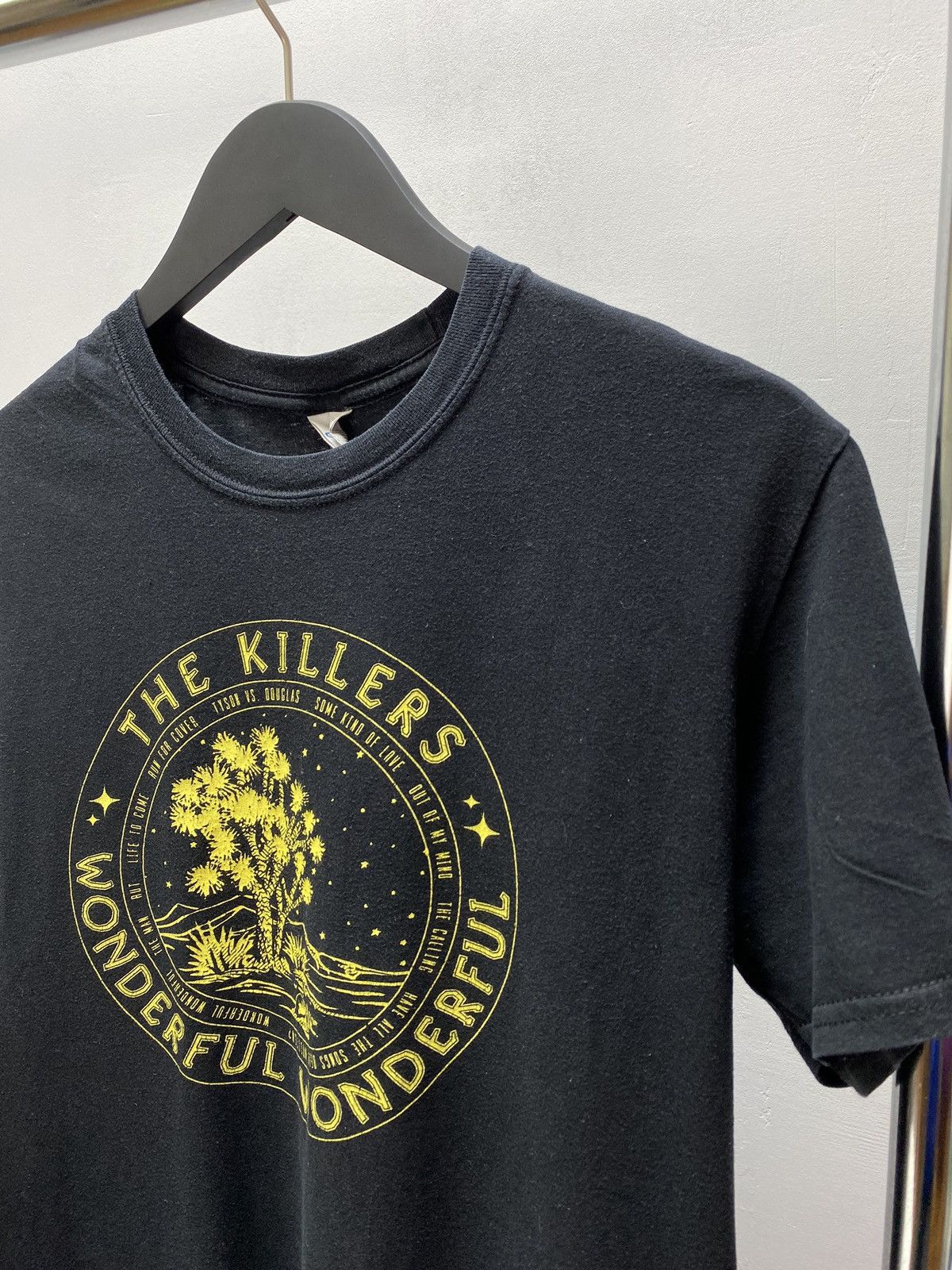 Band Tees The Killers Wonderful Wonderful Band T Shirt Size US L / EU 52-54 / 3 - 7 Thumbnail