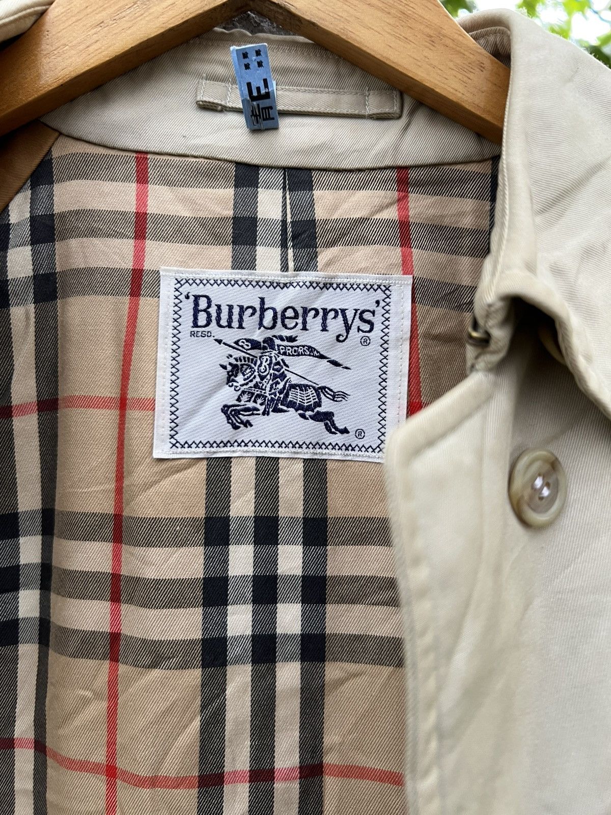 Burberry Vintage Burberry Trect Coat Size US M / EU 48-50 / 2 - 5 Thumbnail