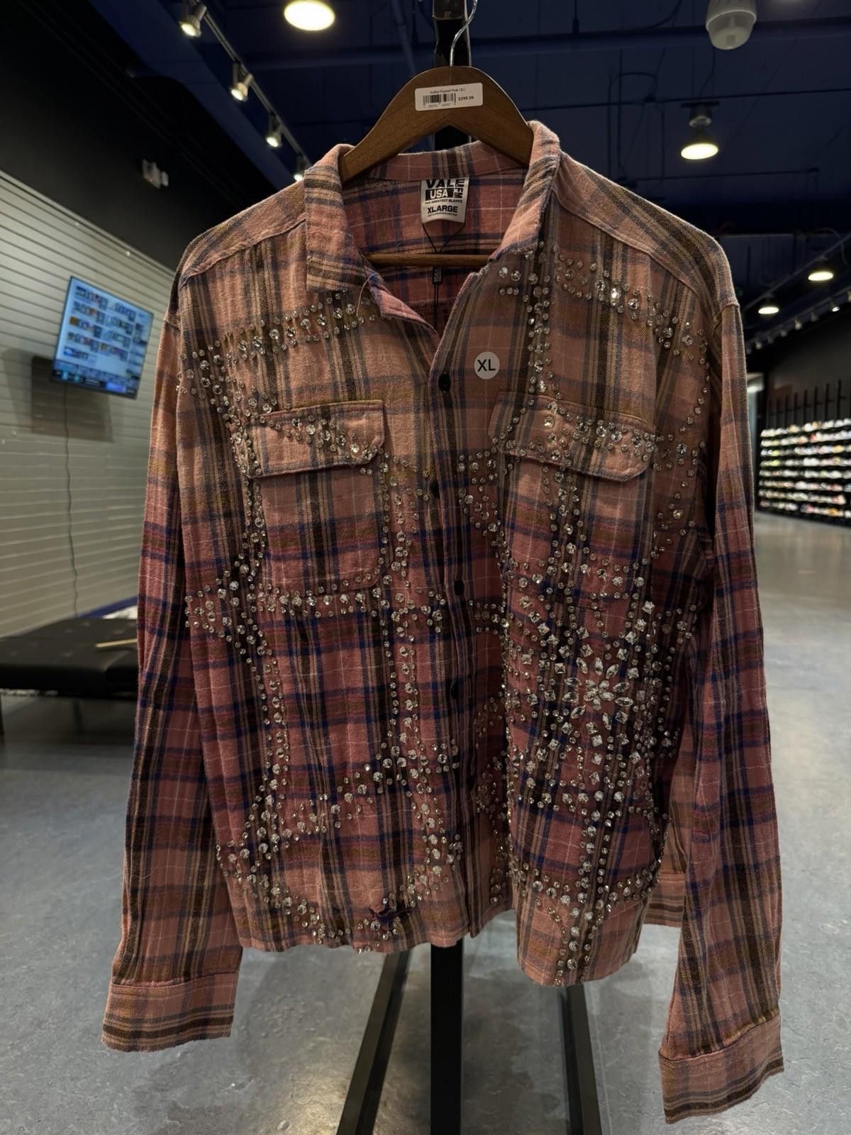 Vale Valley Dreams Crystal Stone Flannel Size (XL) New Pink Size US XL / EU 56 / 4 - 2 Thumbnail