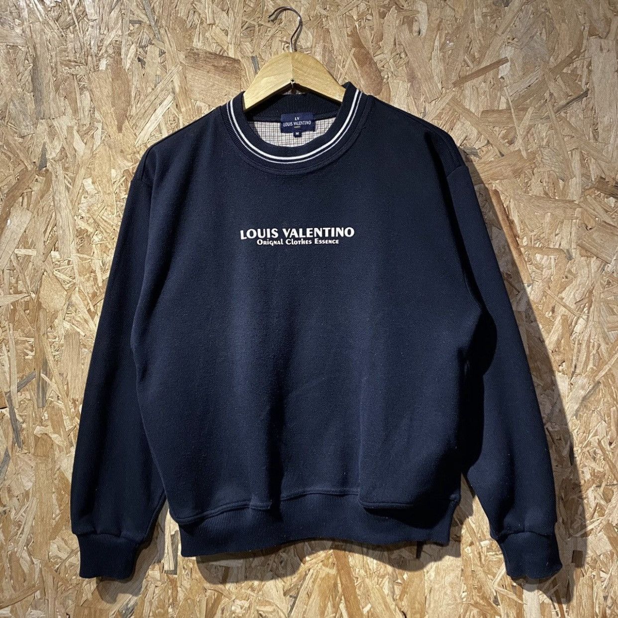 Japanese Brand VINTAGE LOUIS VALENTINO HOMME Spell Out Sweatshirts Size US M / EU 48-50 / 2 - 1 Thumbnail