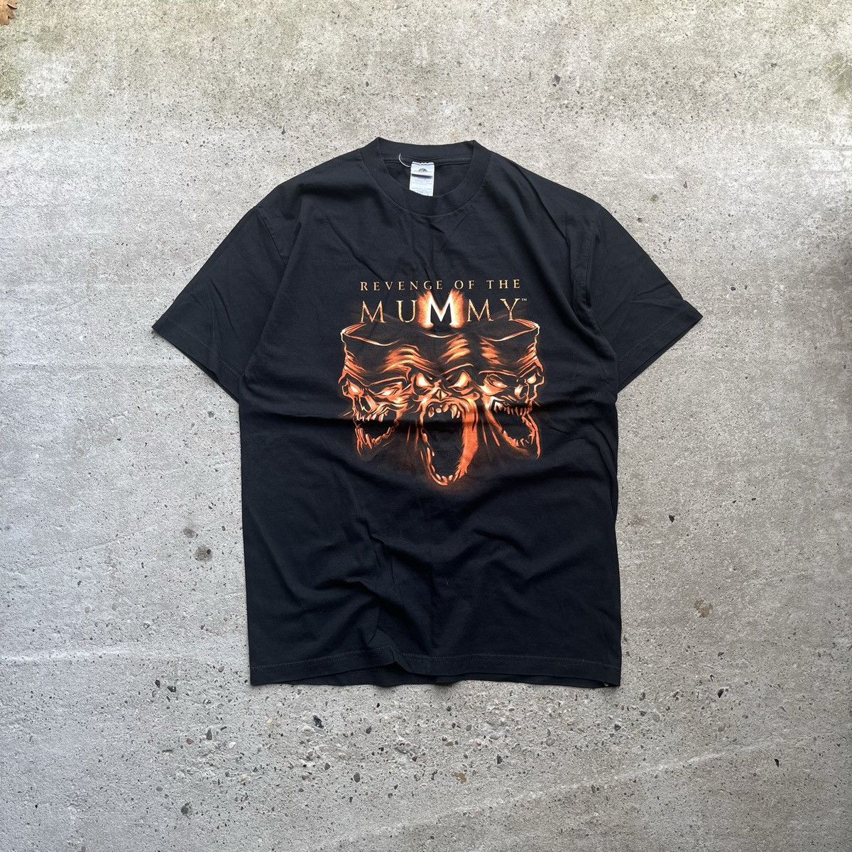 Universal Studios Revenge Mummy II 2004 vintage movie tshirt