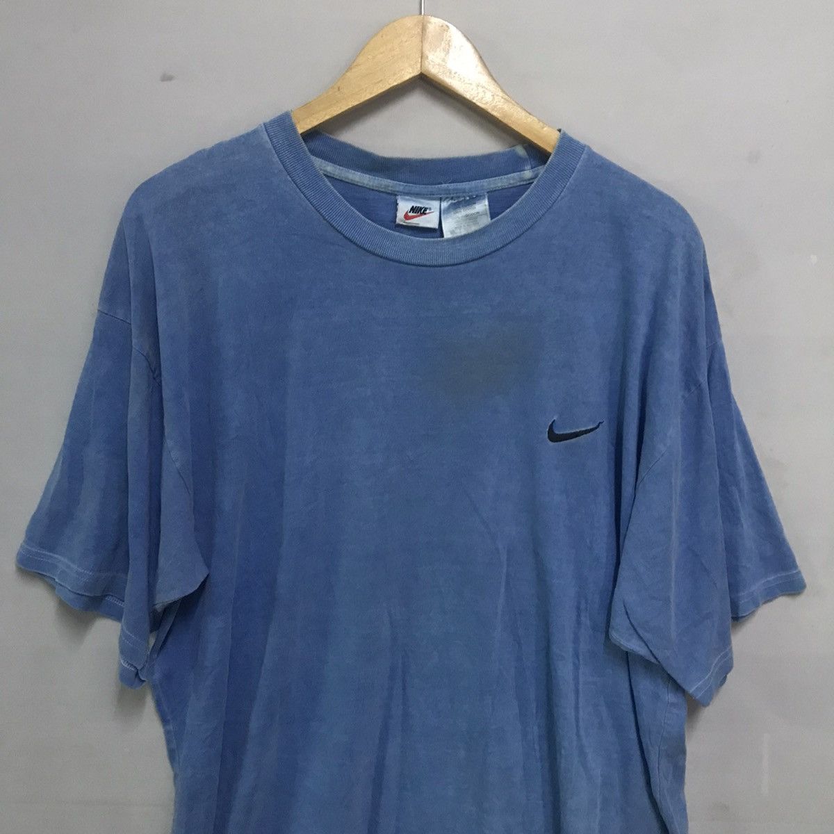 Nike × Vintage Nike Swoosh Plain Tshirt Size US L / EU 52-54 / 3 - 5 Thumbnail