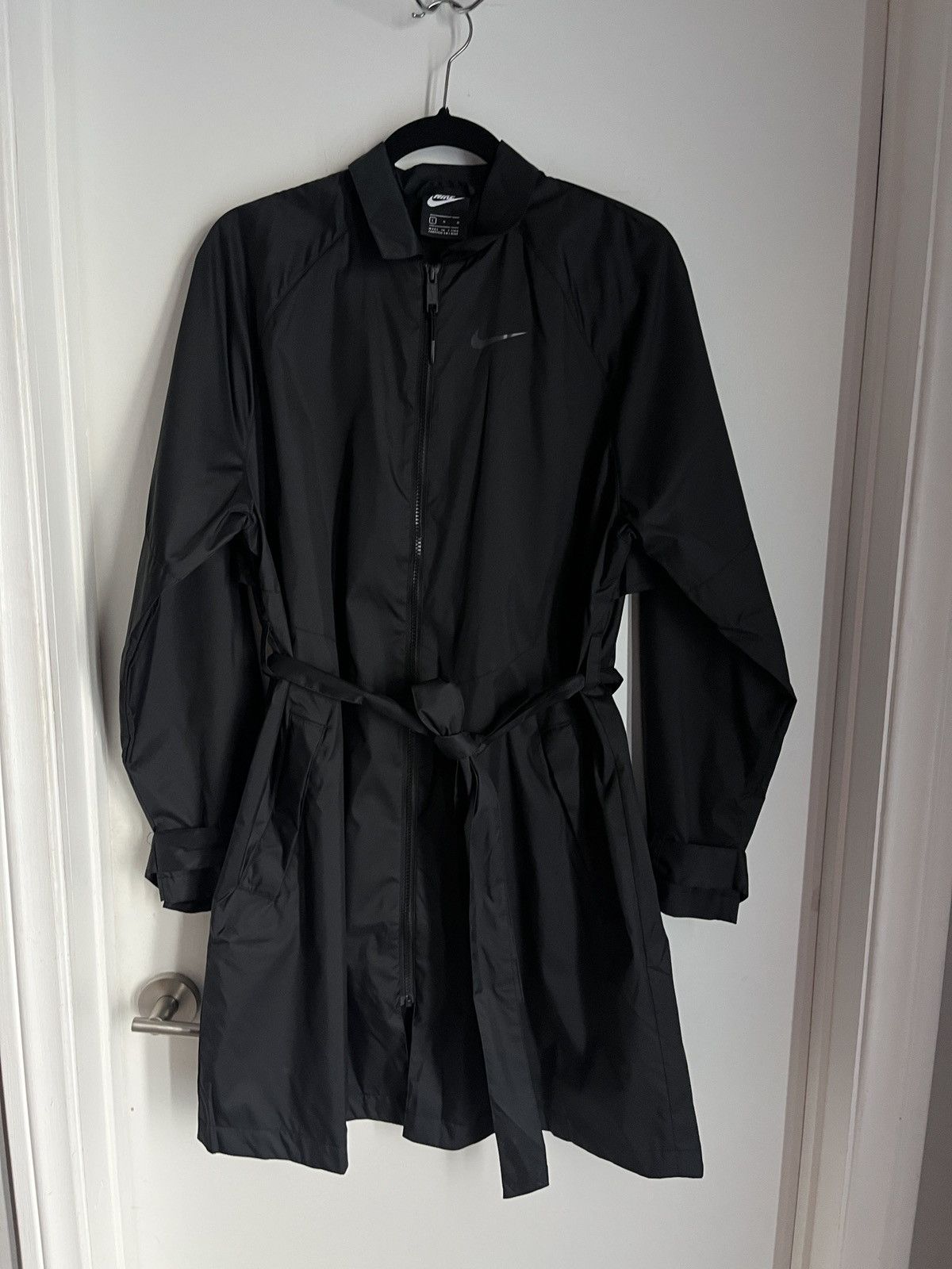 Nike NIKE WINDRUNNER WOMEN'S WOVEN TRENCH JACKET Coat L Size L / US 10 / IT 46 - 1 Thumbnail
