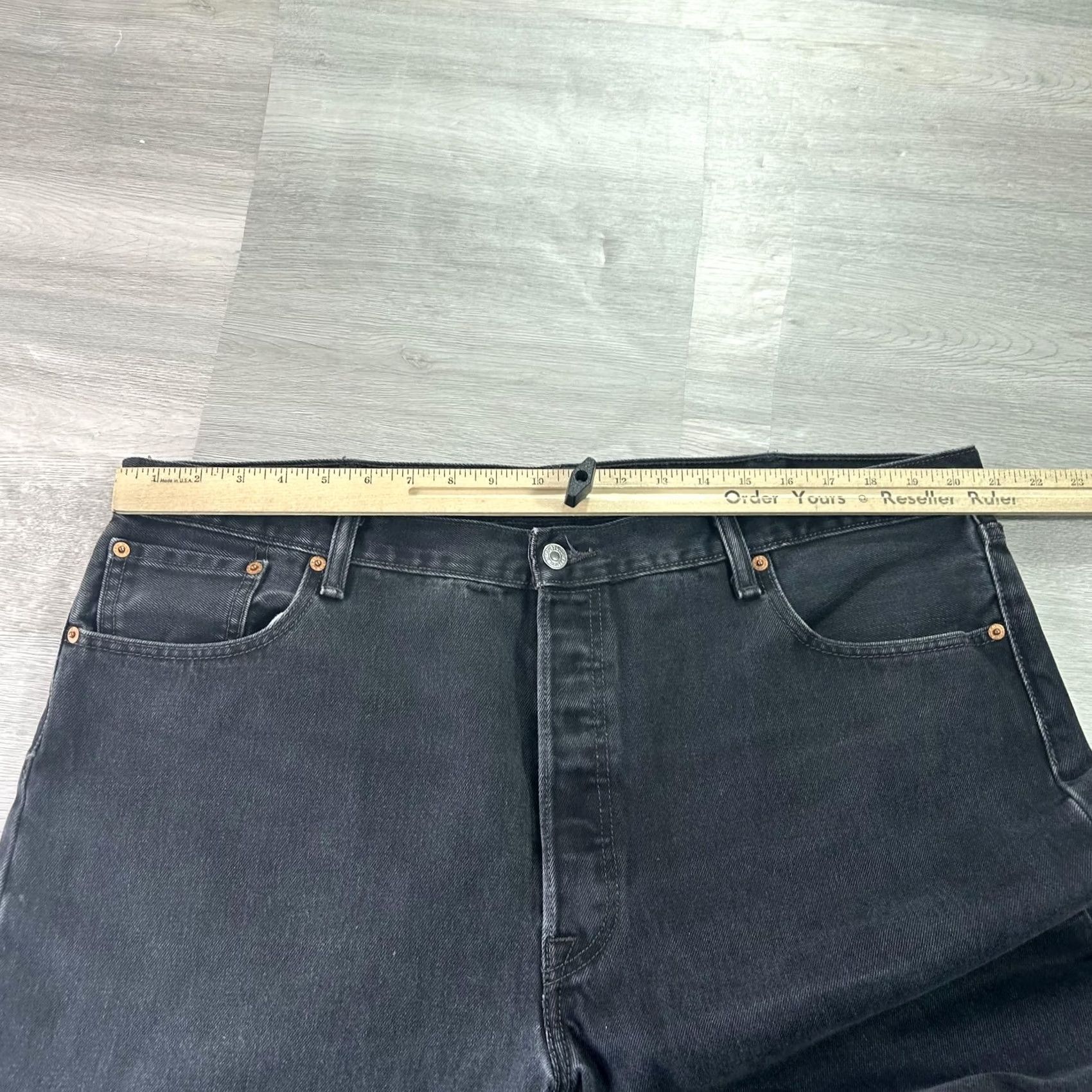 Levi's Levi's 501 Jeans Mens 42x30 Black Button Fly Straight Denim Dark Wash Pants Size US 42 / EU 58 - 5 Thumbnail