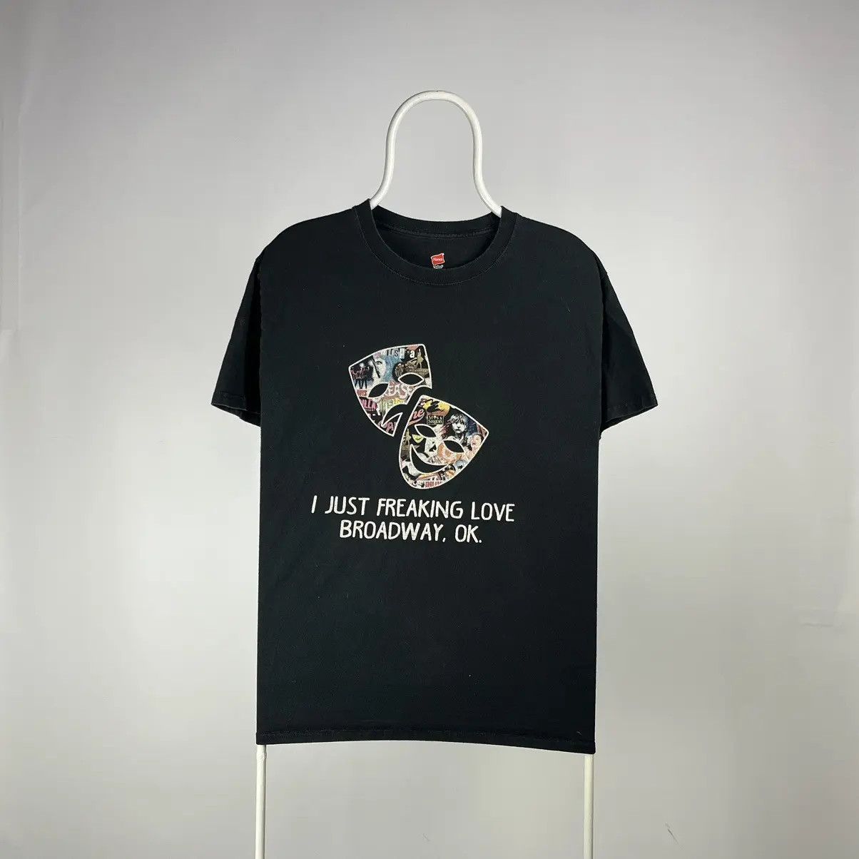 Band Tees Band tee T-shirt broadway vintage size Medium Size US M / EU 48-50 / 2 - 1 Thumbnail