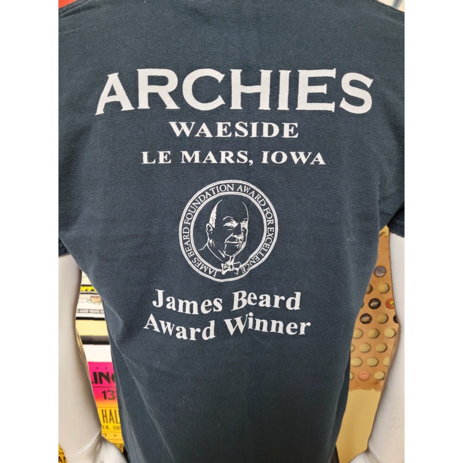 Gildan Archies Waeside Chophouse Steakhouse Restaurant Bar T Shirt Large Le Mars IA Gildan 100% Cotton Black Short Sleeve Round Neck Mens T-Shirt Size US L / EU 52-54 / 3 - 3 Thumbnail