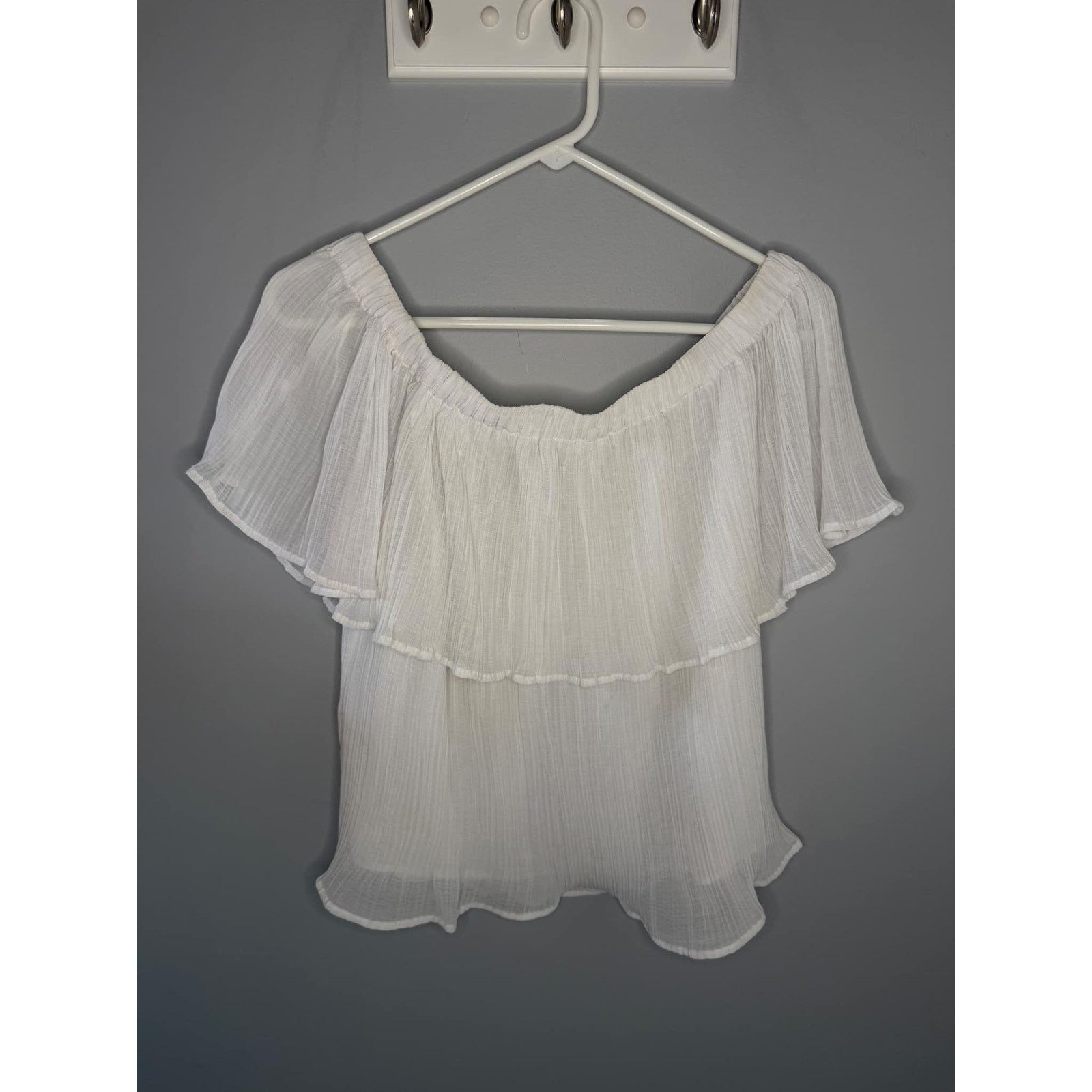 Express Express Pleated Sheer Off The Shoulder Peplum Top White Size M / US 6-8 / IT 42-44 - 3 Thumbnail