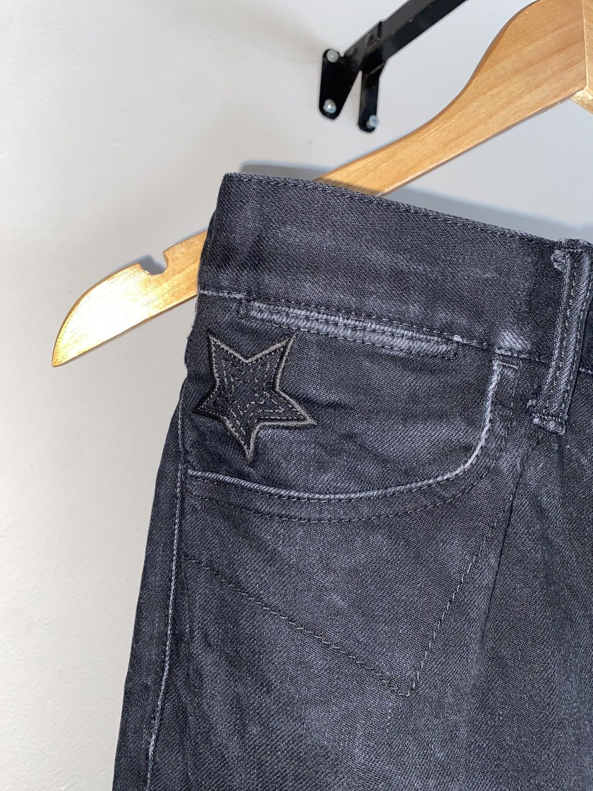 Takahiromiyashita The Soloist. Takahiromiyashita The Soloist Flared Black Denim (2017) Size US 28 / EU 44 - 2 Thumbnail