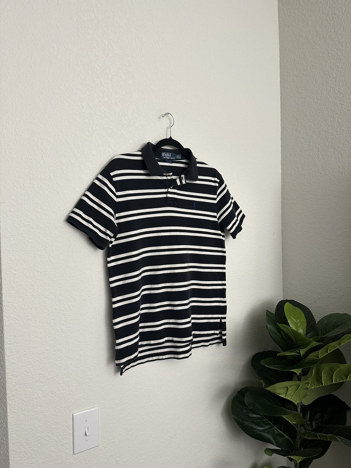 Vintage Vintage 90s Polo Ralph Lauren B&W Striped Polo Shirt Size US L / EU 52-54 / 3 - 1 Thumbnail
