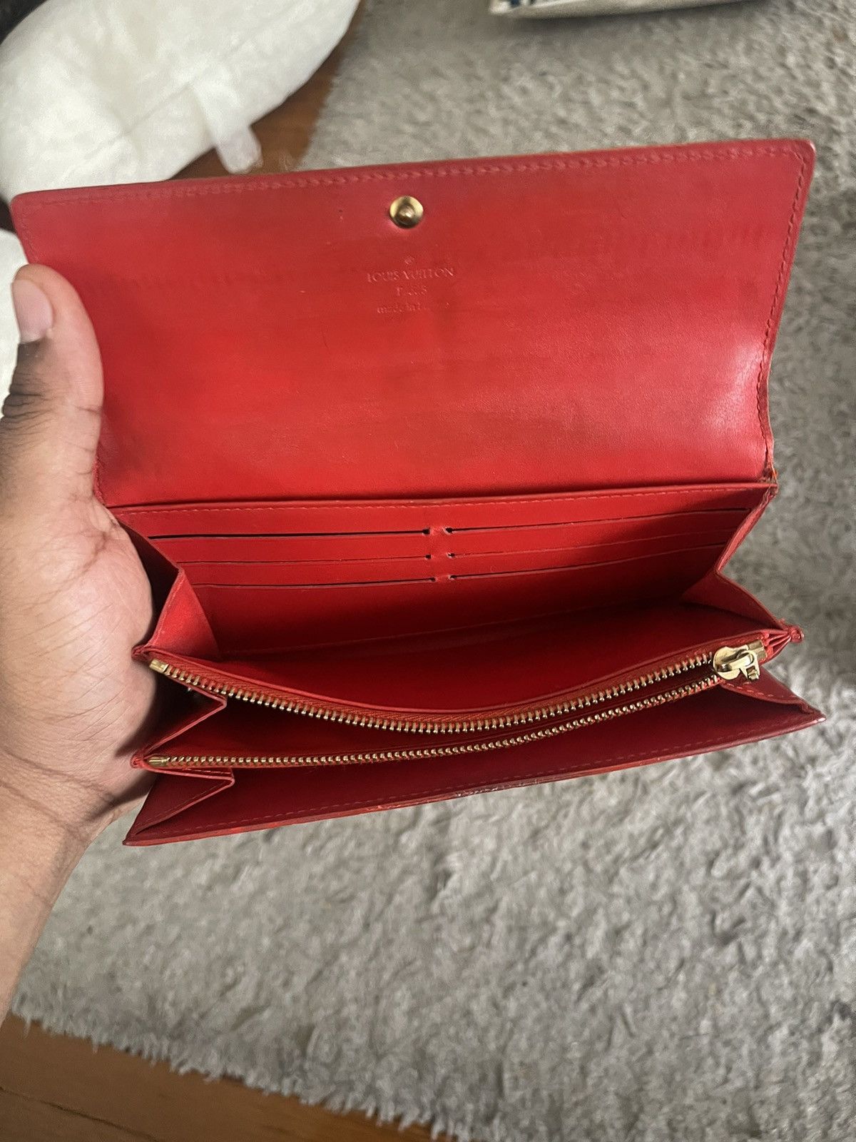 Louis Vuitton Louis Vuitton 2012 Monogram Vernis Sarah Wallet Size ONE SIZE - 4 Thumbnail