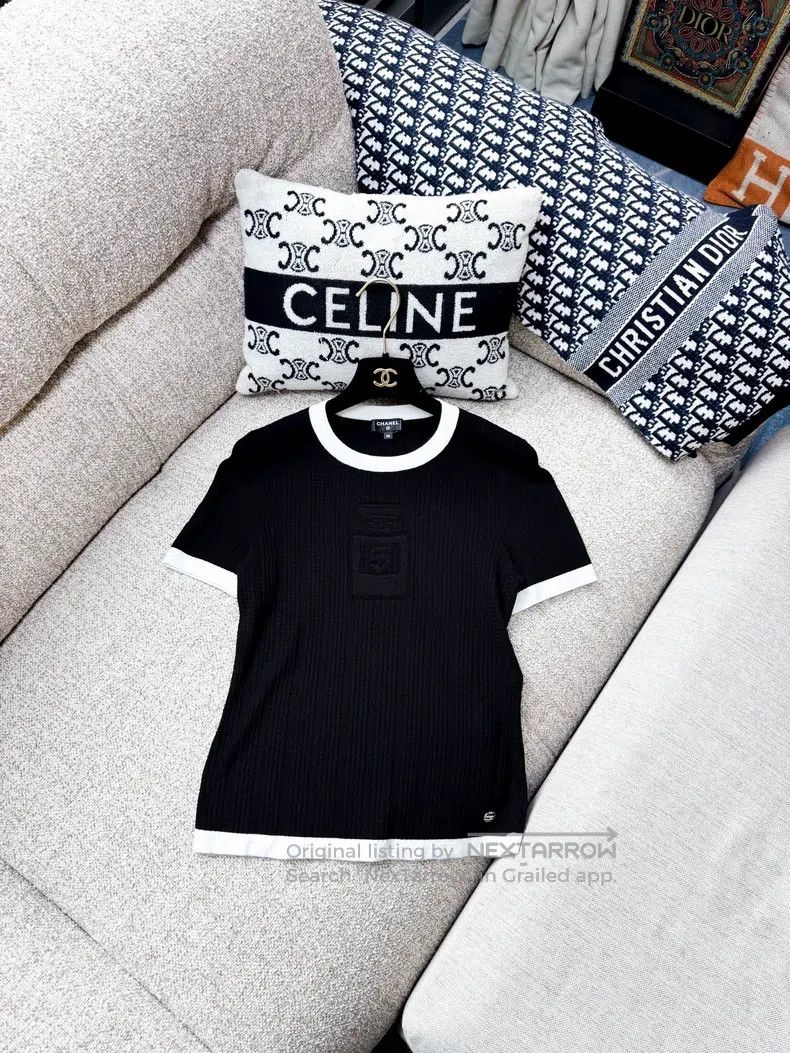 Chanel Chanel White-bordered perfume bottle pattern short-sleeved Size XS / US 0-2 / IT 36-38 - 1 Thumbnail