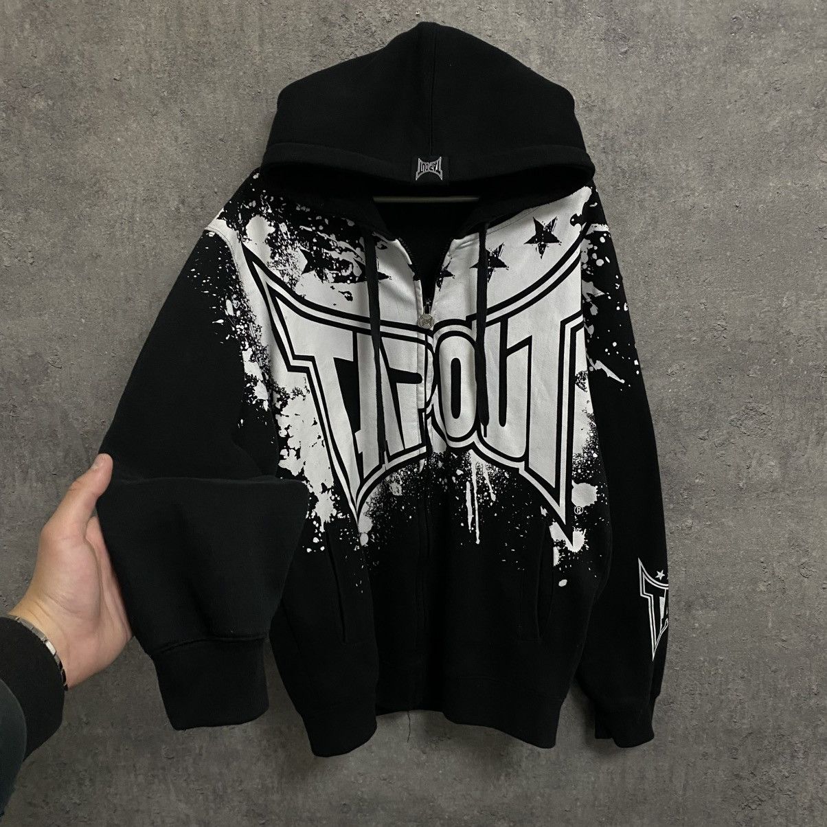 Tapout Tapout Zip Up Hoodie Vintage Big Logo Y2K style Size US L / EU 52-54 / 3 - 2 Thumbnail