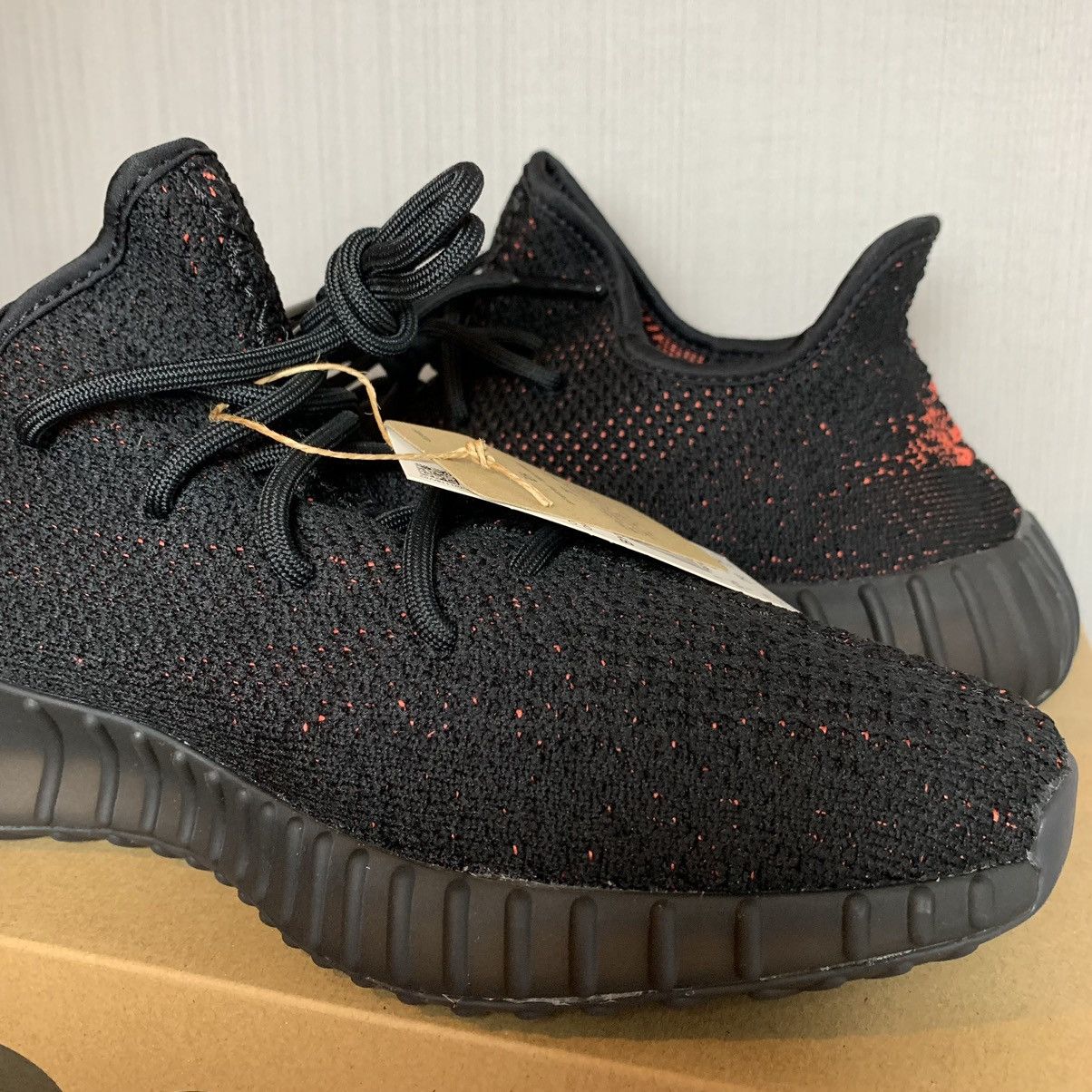 Adidas × Kanye West × Yeezy Yeezy Boost 350 V2 Core Red Size US 11 / EU 44 - 13 Thumbnail