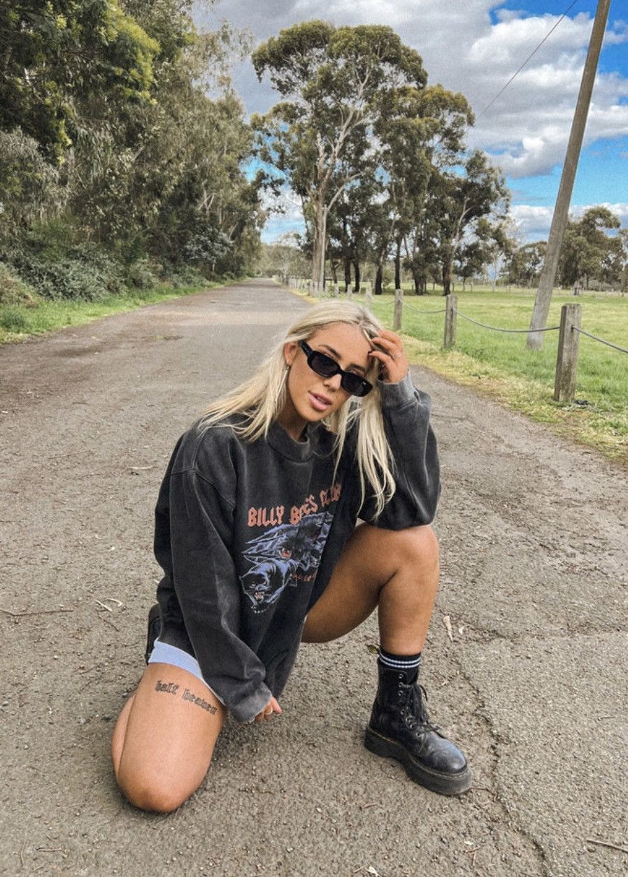 The Australian Outback Collection Vintage Sx Panther Billy Bones Club Sun Faded Sweatshirt Size US XL / EU 56 / 4 - 3 Thumbnail