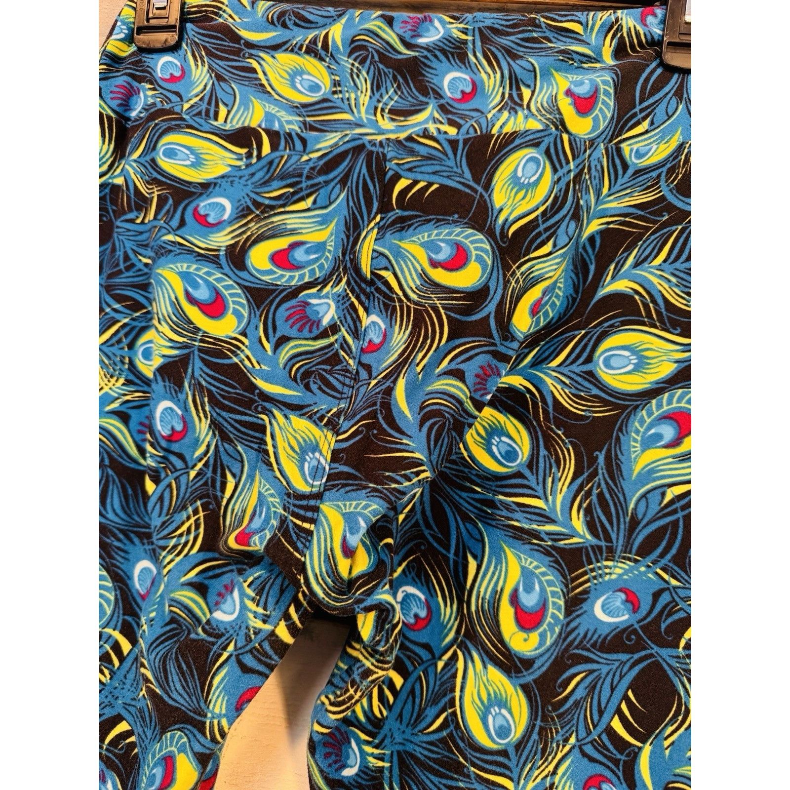 Other LuLaRoe Leggings OS One Size BLUE PEACOCK FEATHERS Gently Us Size 29" - 7 Thumbnail