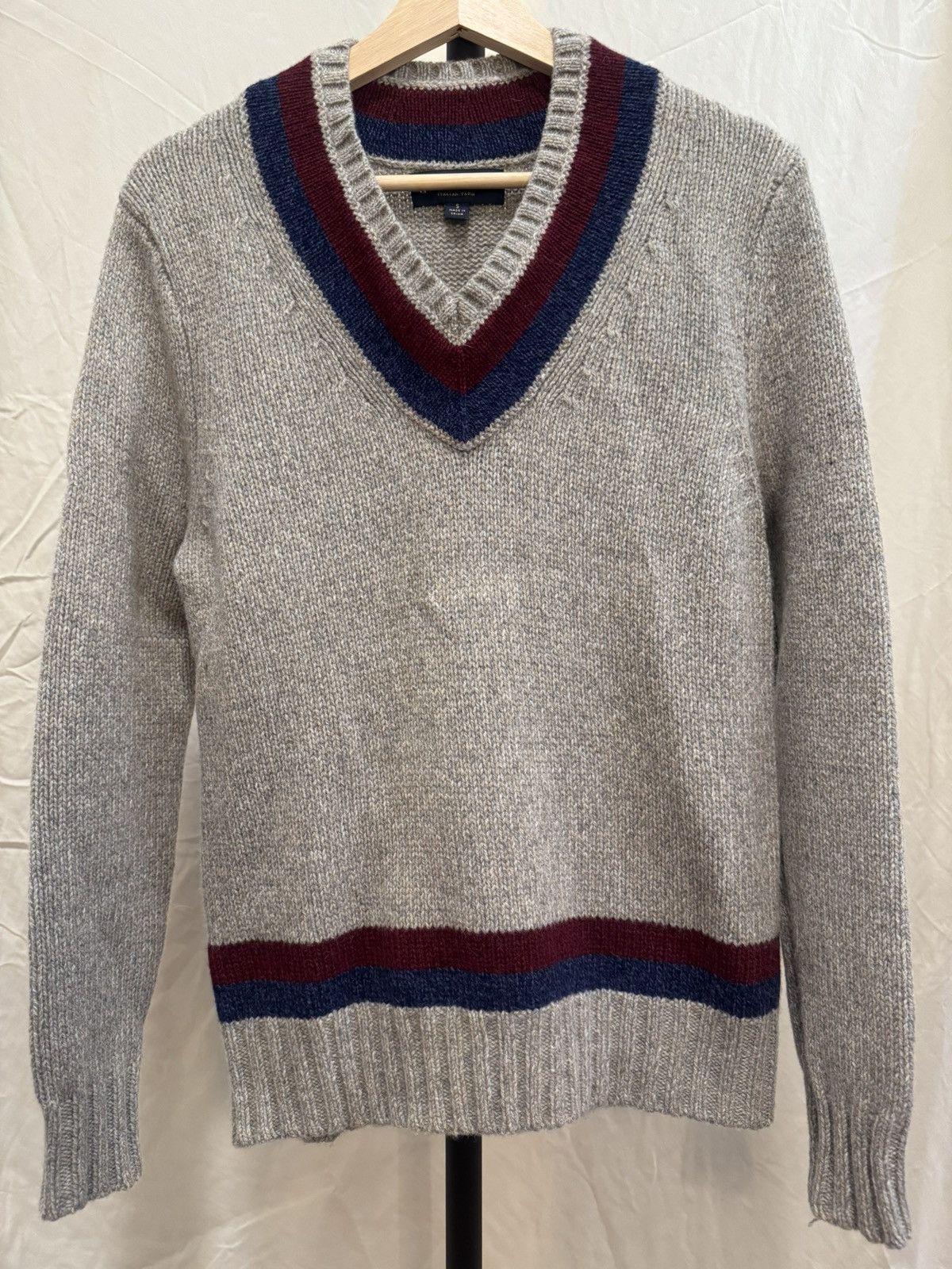 Brooks Brothers Brooks Brothers Wool BlendLong Sleeve V-Neck Tennis Sweater Size US S / EU 44-46 / 1 - 1 Thumbnail