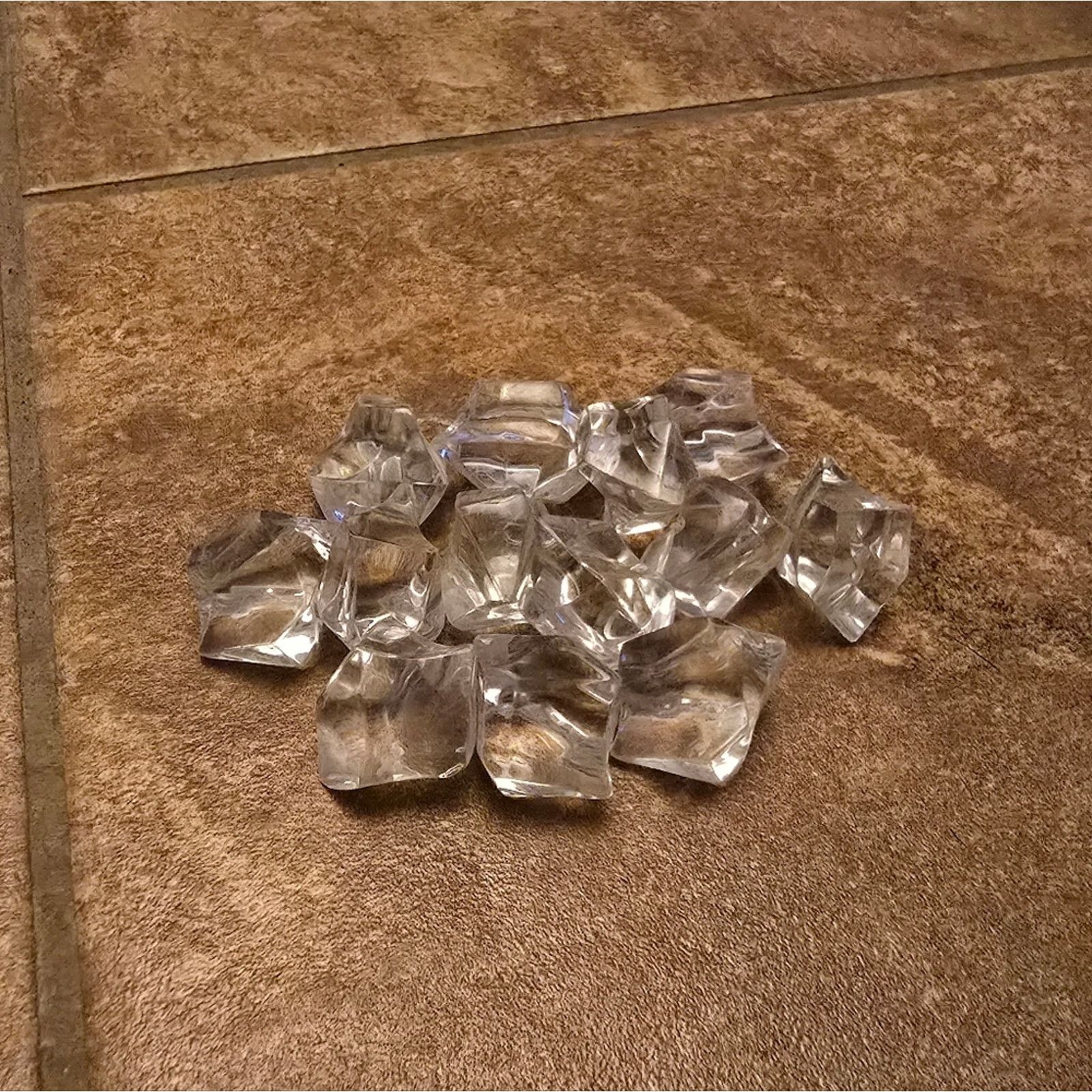 Other Clear Acrylic Chunks Vase Filler Decor Size ONE SIZE - 1 Thumbnail