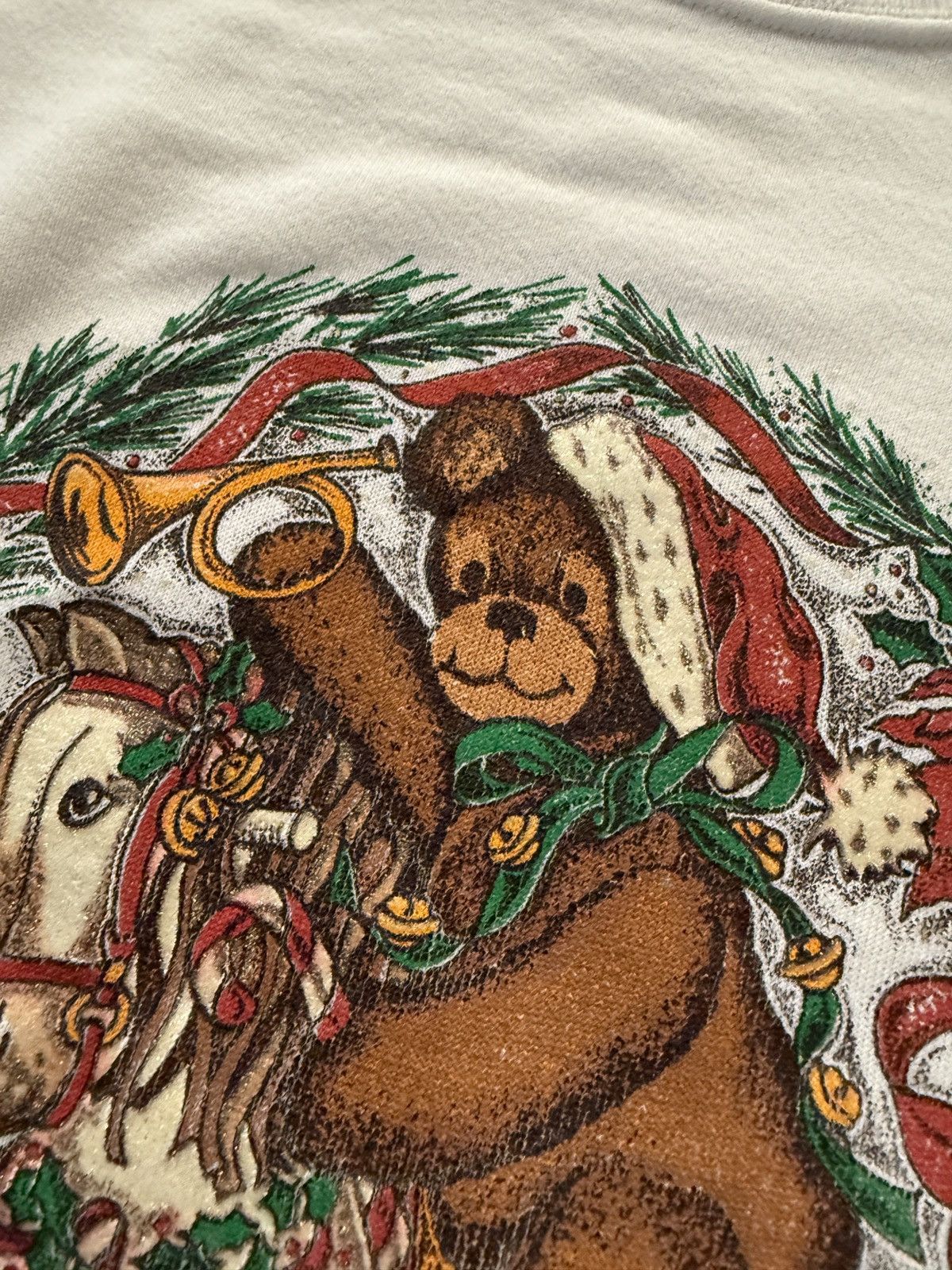 Vintage Vintage Christmas Teddy Bear Wreath Crewneck Sweatshirt Size US L / EU 52-54 / 3 - 4 Thumbnail