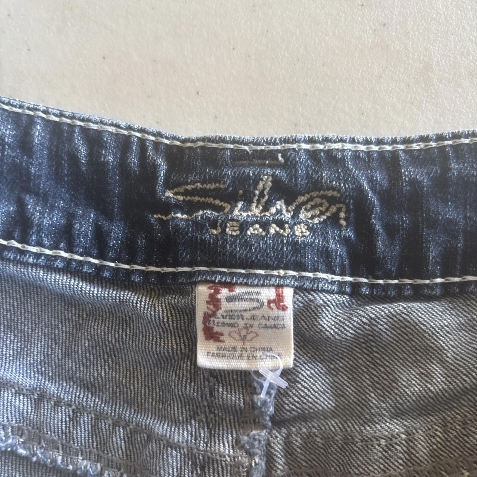 Silver Jeans Co. Silver Jeans Cut Off Denim Jean Shorts Womens Small Blue Size 28" / US 6 / IT 42 - 2 Thumbnail