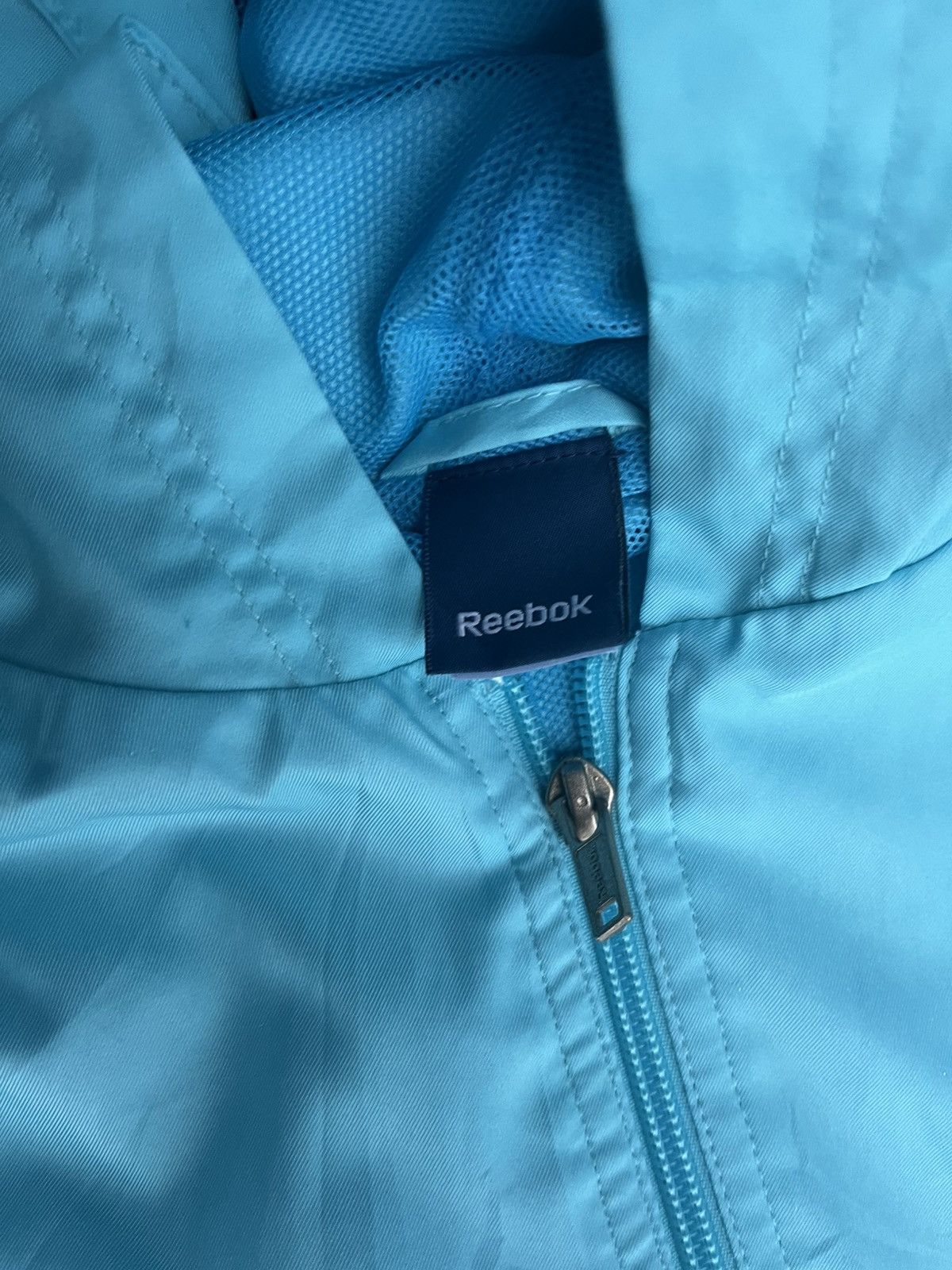 Reebok Brand new Reebok rain jacket Size L / US 10 / IT 46 - 2 Thumbnail