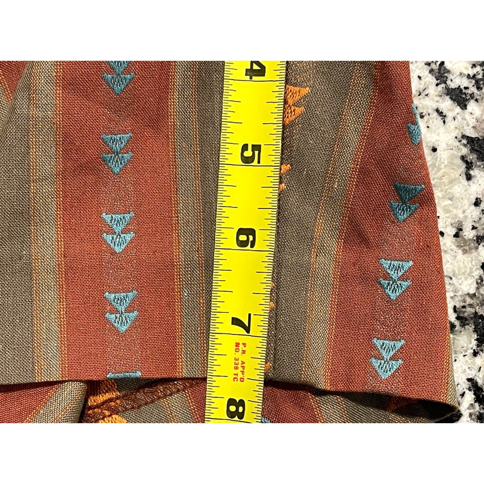 Izod VINTAGE IZOD Club Shorts Womens 8 Brown Aztec Southwestern Pleated Bermuda NWT Hippie Casual Travel Cotton Polyester Canvas Striped Zip Womens Size 30" / US 8 / IT 44 - 6 Thumbnail