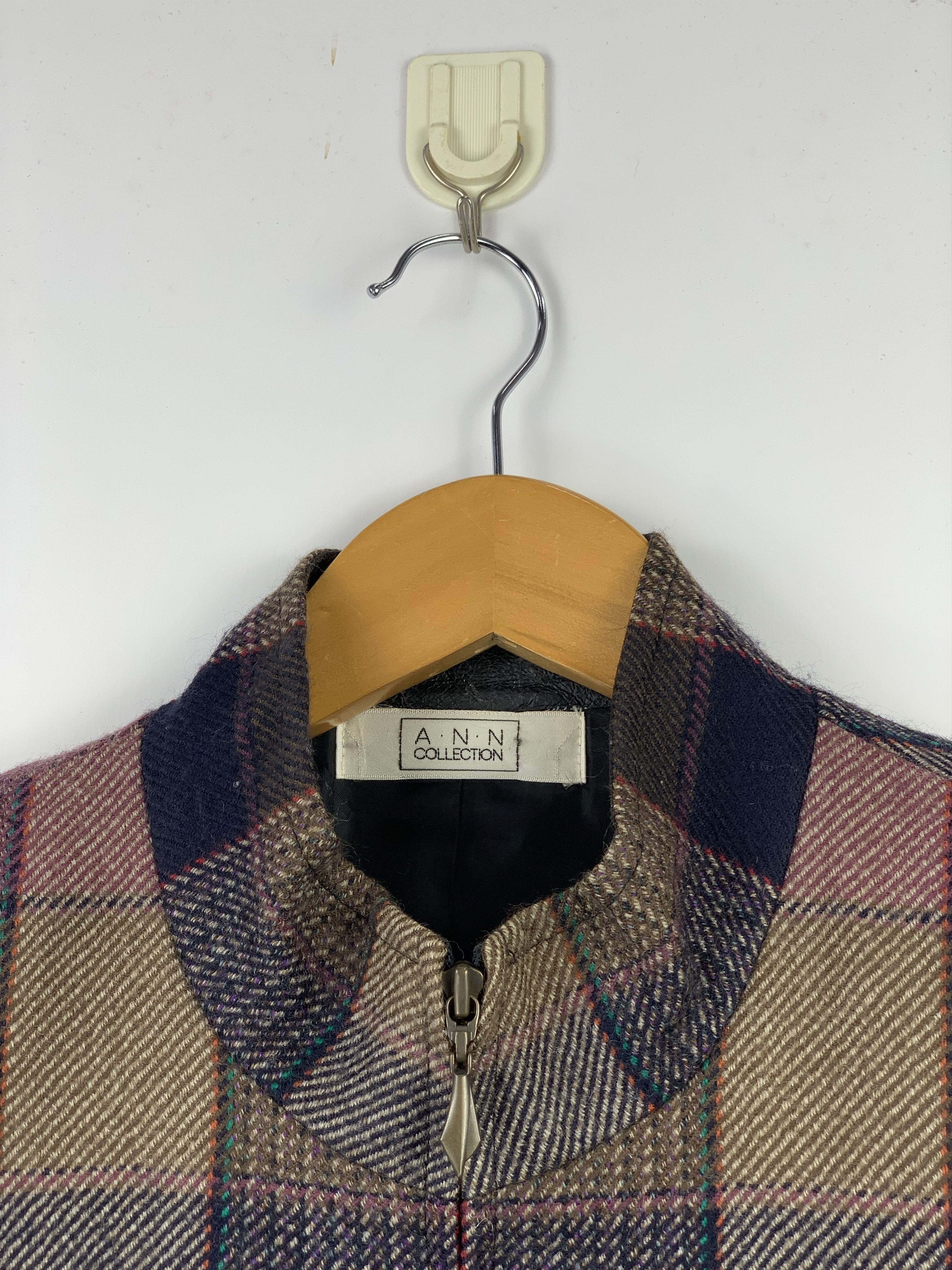 Japanese Brand Vintage Japanese Brand Shadow Plaid Jacket J1574 Size US M / EU 48-50 / 2 - 10 Thumbnail