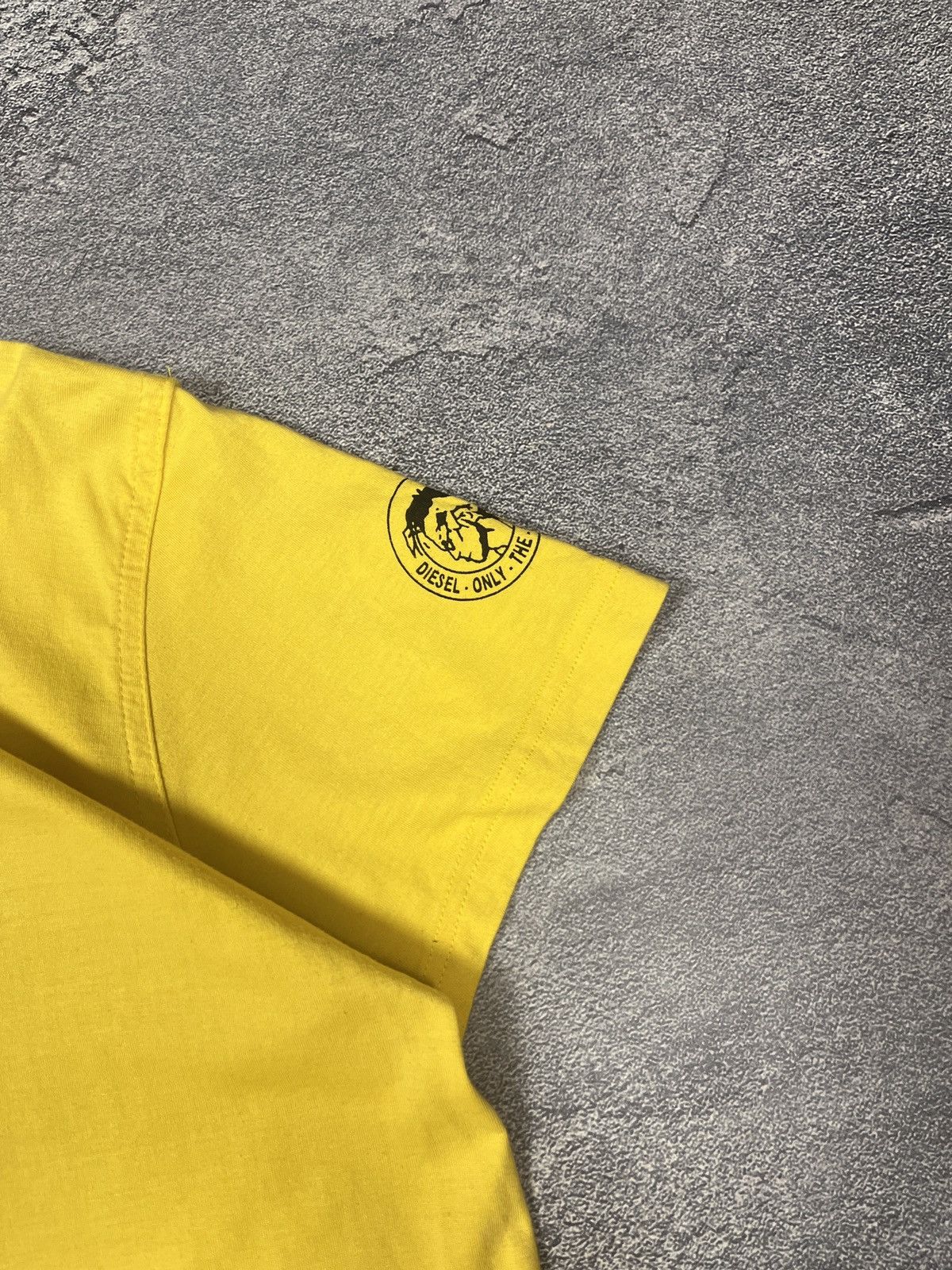 Diesel Vintage Opium Diesel Big Logo Tee Y2K 90s Size US M / EU 48-50 / 2 - 5 Thumbnail