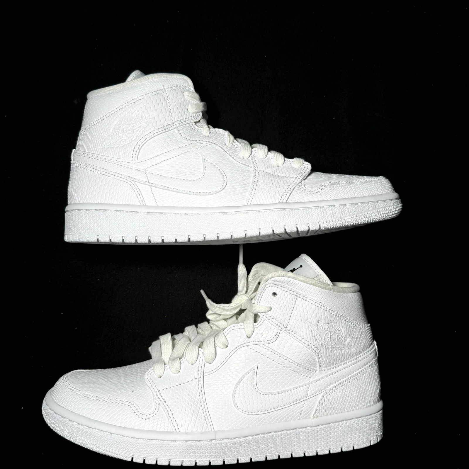Jordan Brand × Nike Size 10 - Nike Air Jordan 1 Mid White Snakeskin 2020 Size US 10 / IT 40 - 3 Thumbnail