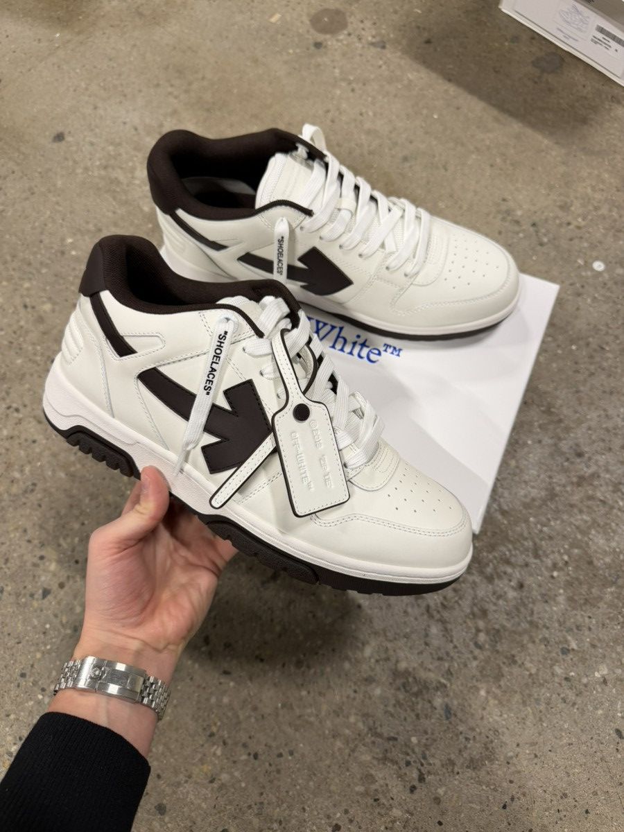 Off-White Off-White Out of office Sneaker NEW 750$ Size US 11 / EU 44 - 1 Thumbnail