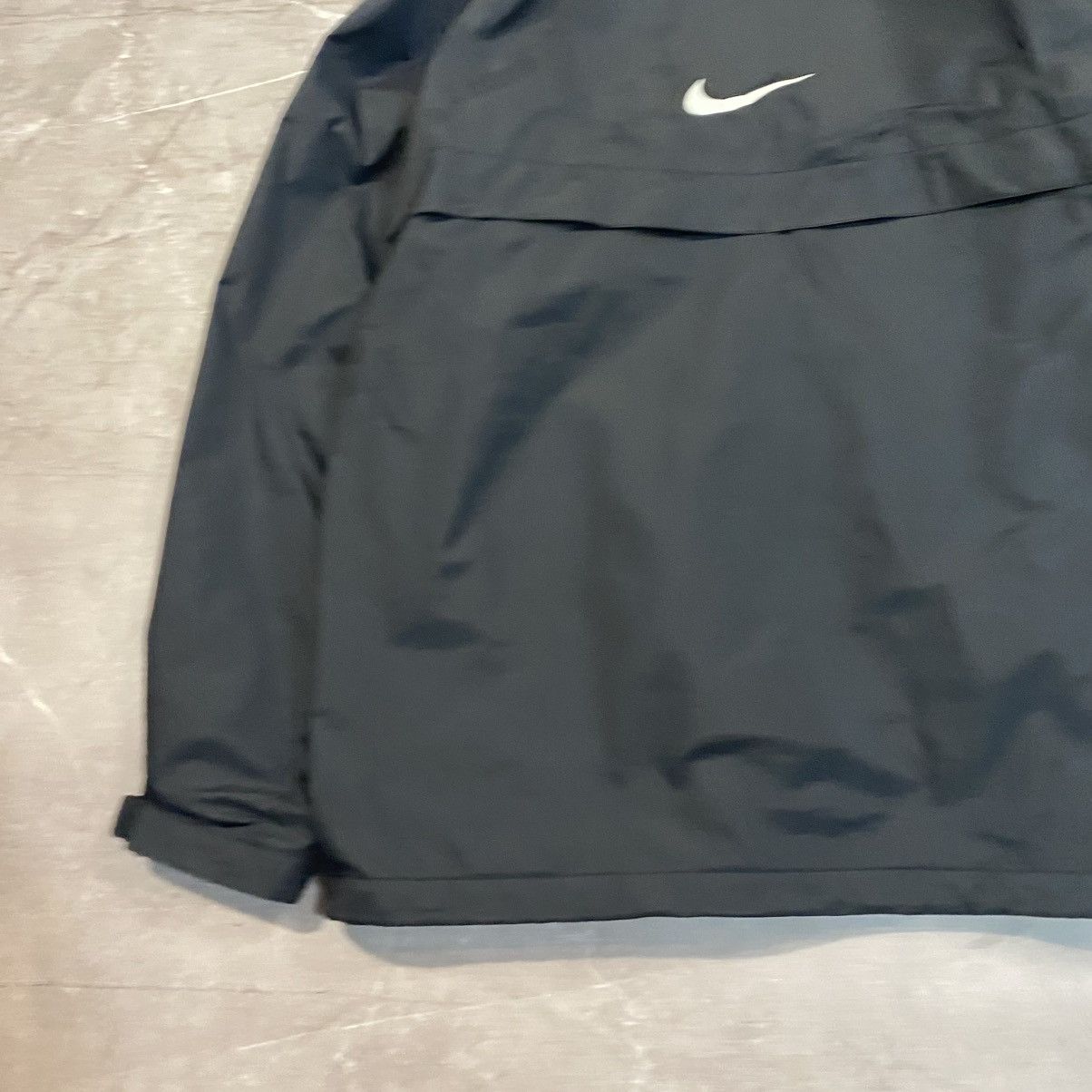 Vintage VINTAGE NIKE NYLON JACKET CENTER LOGO SWOOSH 00s Size US M / EU 48-50 / 2 - 7 Thumbnail
