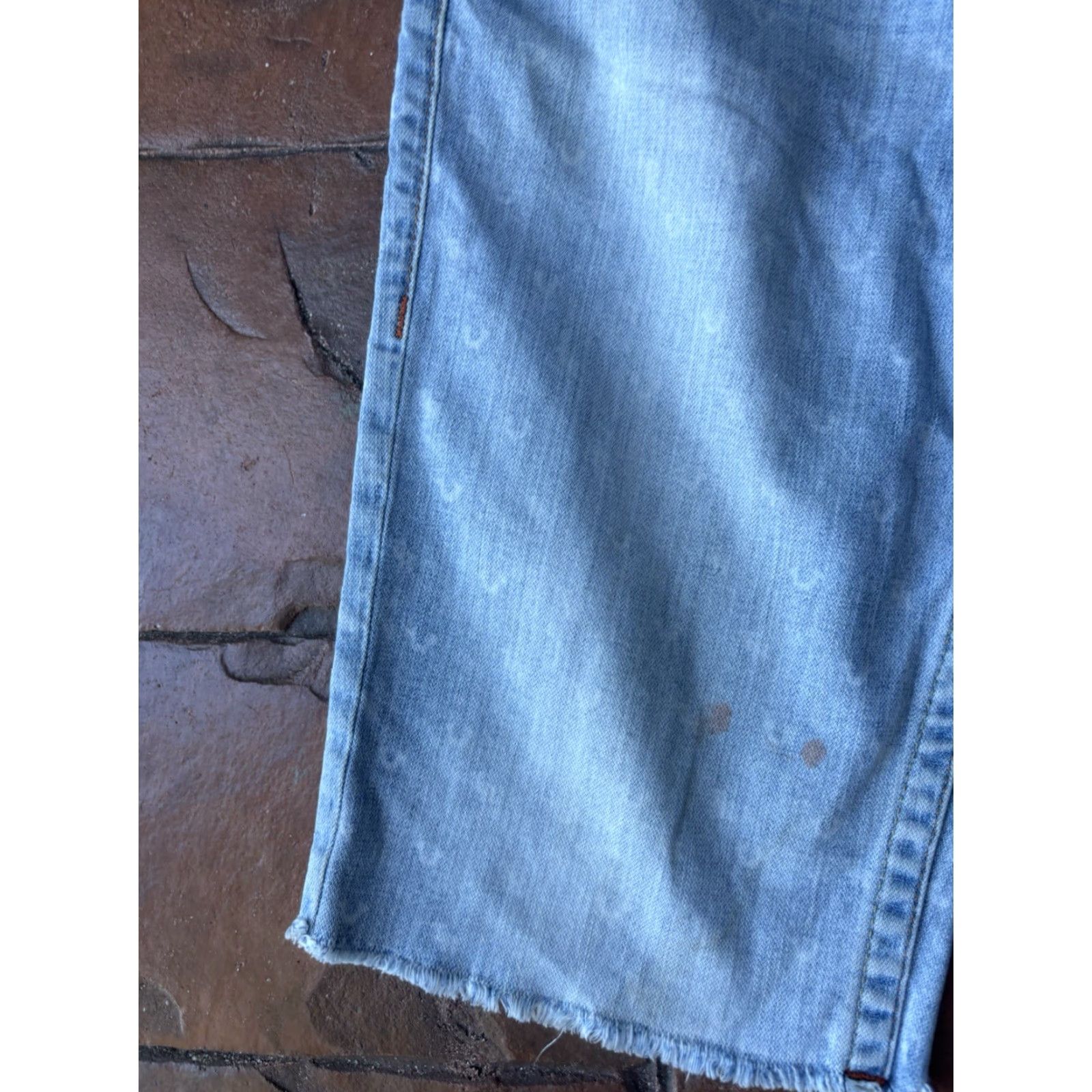 True Religion Y2K True Religion Mens Distressed Cut Off Jean Shorts 33 Blue Denim Distressed Front Flat Front Cargo Pockets Relaxed Casual Size US 33 - 6 Thumbnail