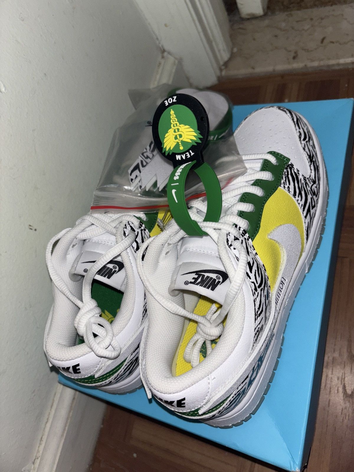 Nike Dorenbecher Zoe Dunk Low Size US 6 / EU 39 - 8 Thumbnail