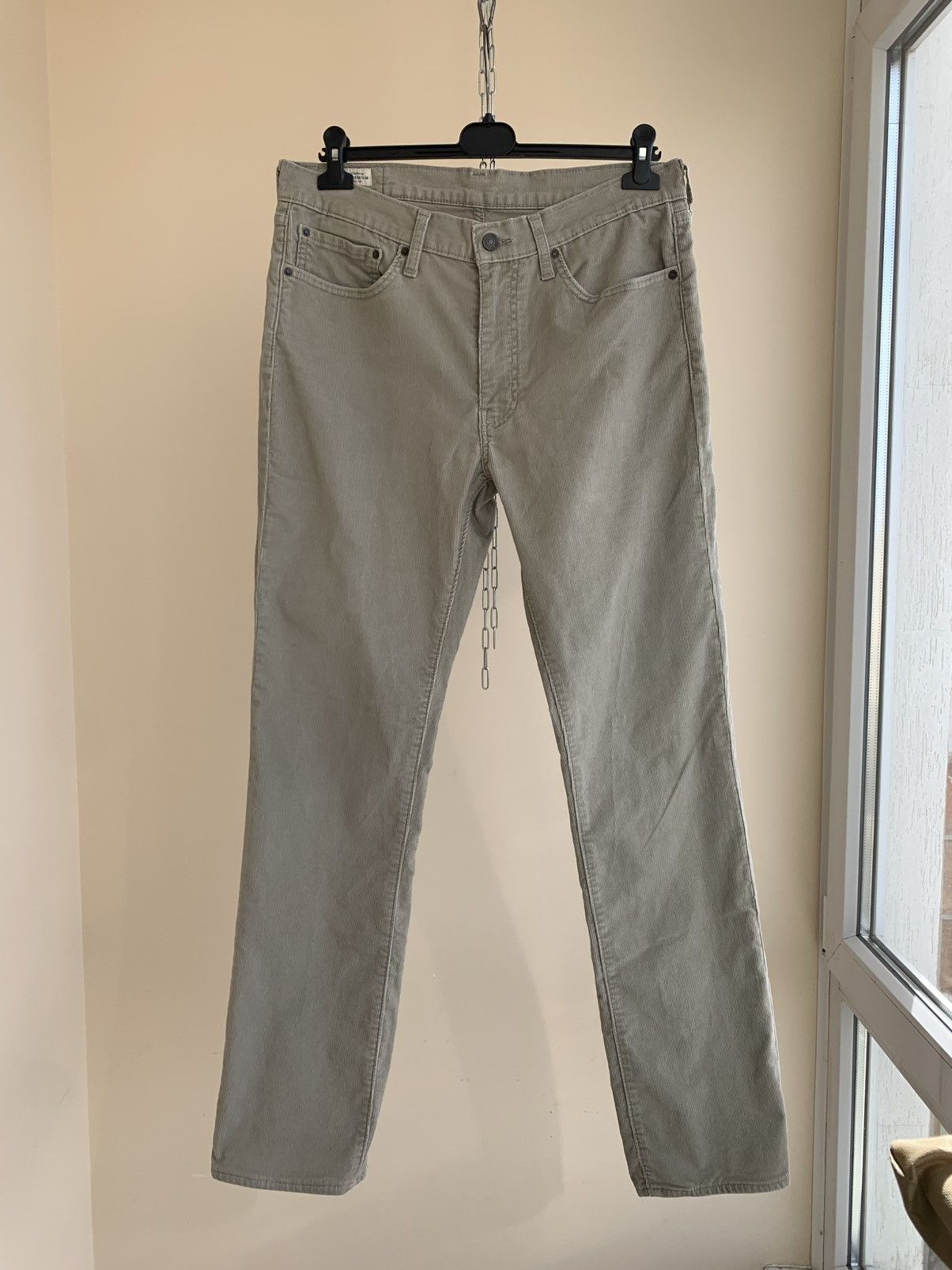 Levi's Premium 514 Slim Fit Straight Corduroy 5 Pocket Jeans Pants Size US 34 / EU 50 - 1 Thumbnail