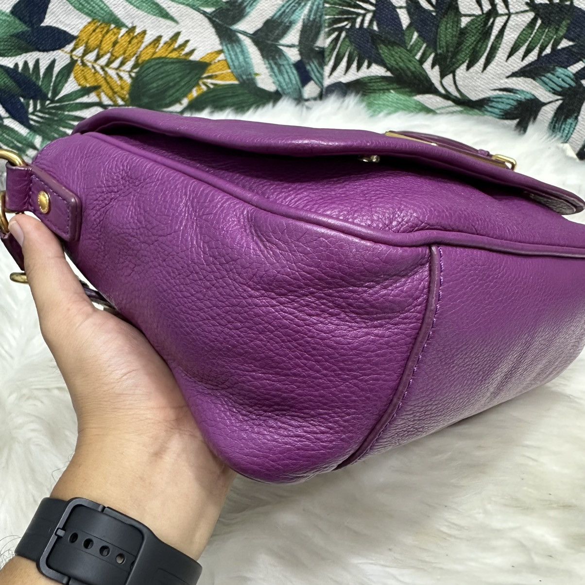 Marc by Marc Jacobs Authentic MARC BY MARC JACOBS Leather Handbag/ Shoulder Bag Size ONE SIZE - 5 Thumbnail