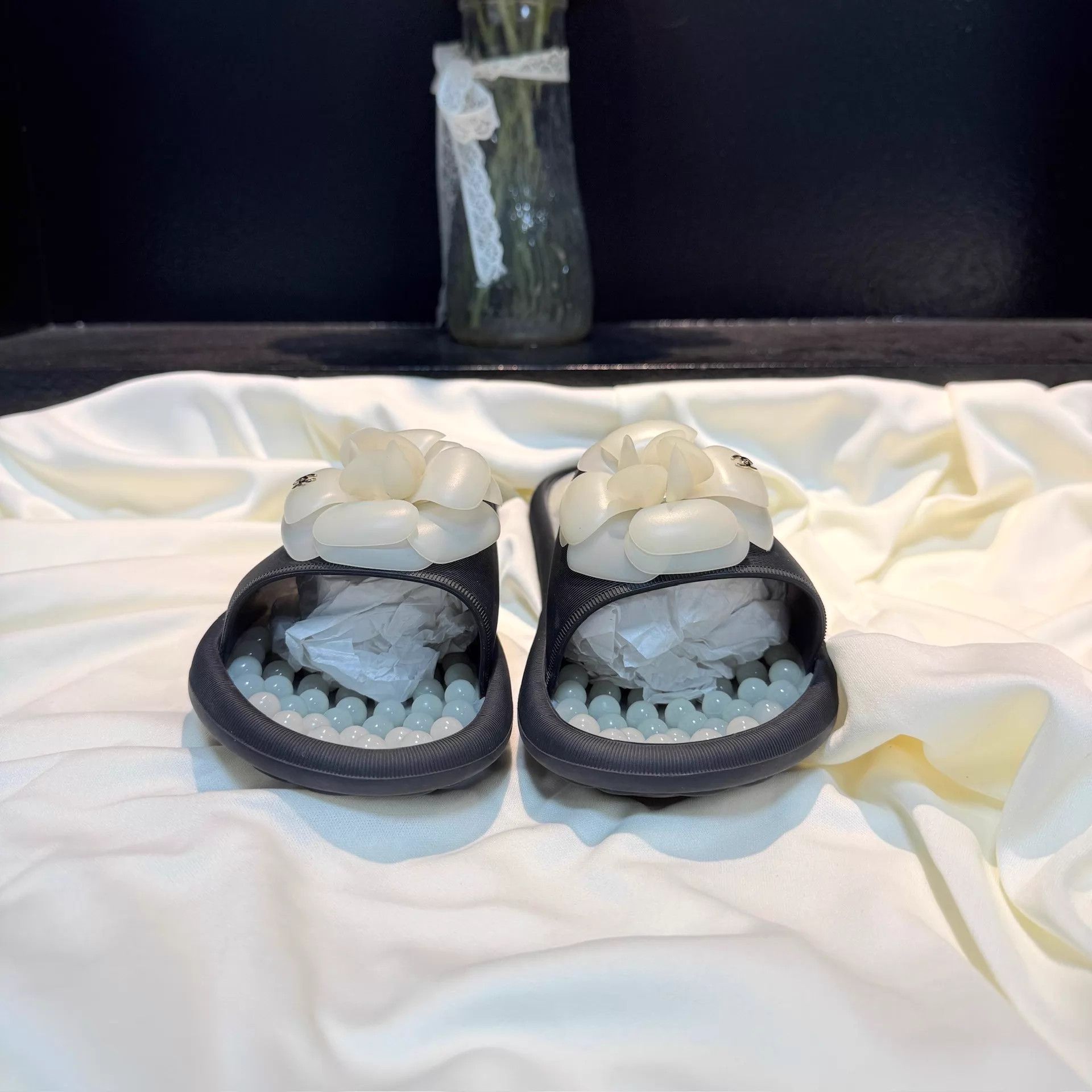 Chanel CHANEL Black & White Gold CC Slippers 38 New Size US 7.5 / IT 37.5 - 2 Thumbnail