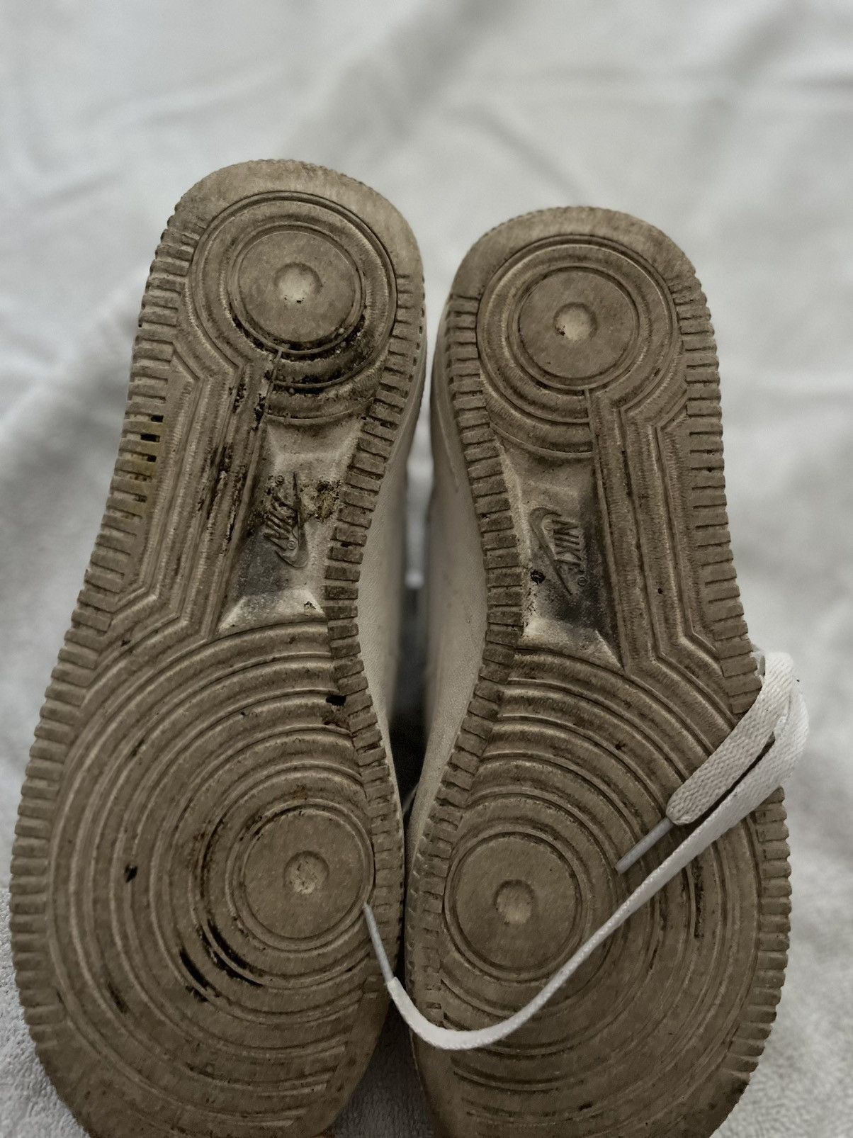 Nike Nike Air Force 1 Size US 8.5 / EU 41-42 - 4 Thumbnail