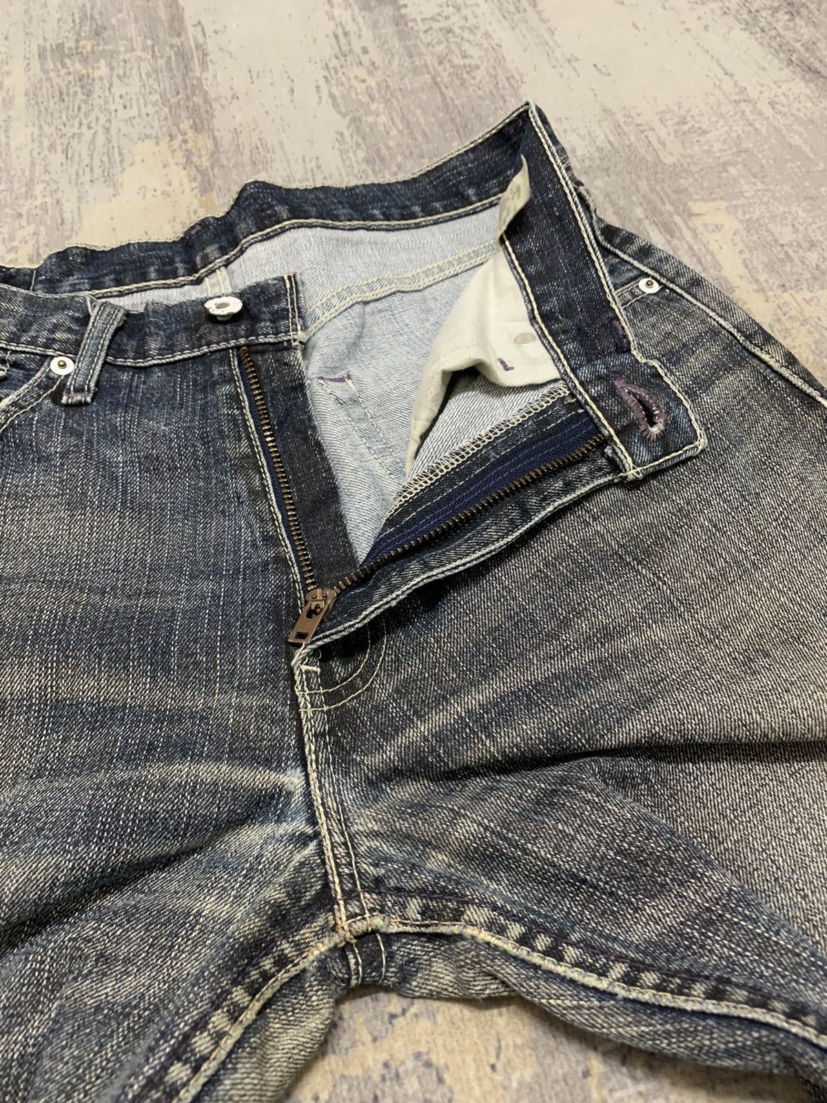 Levi's Vintage Levis 502 Distressed Denim Jeans 31x33.5 Size US 31 - 8 Thumbnail