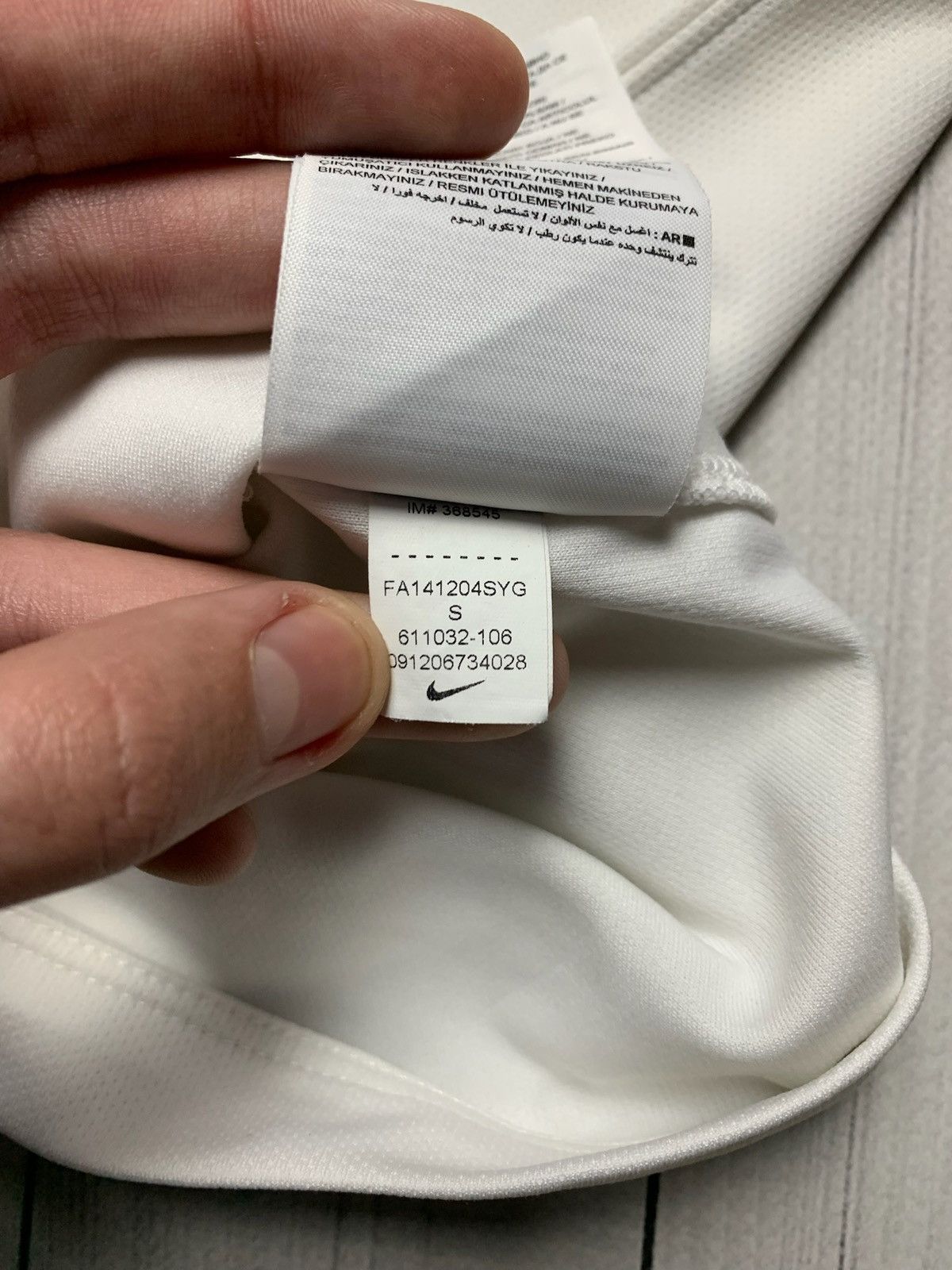 Nike × Vintage Vintage Nike Manchester United soccer jersey white S Size US S / EU 44-46 / 1 - 7 Thumbnail