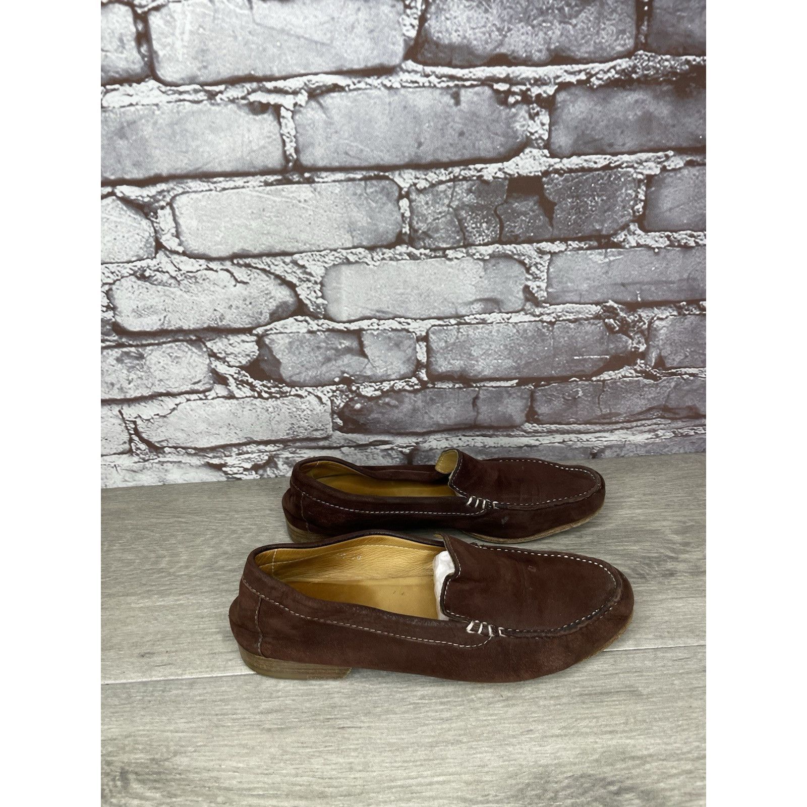 Giorgio Armani Giorgio Armani Brown Suede Loafers Leather Sole Driving Shoe Size US 6 / IT 36 - 17 Thumbnail