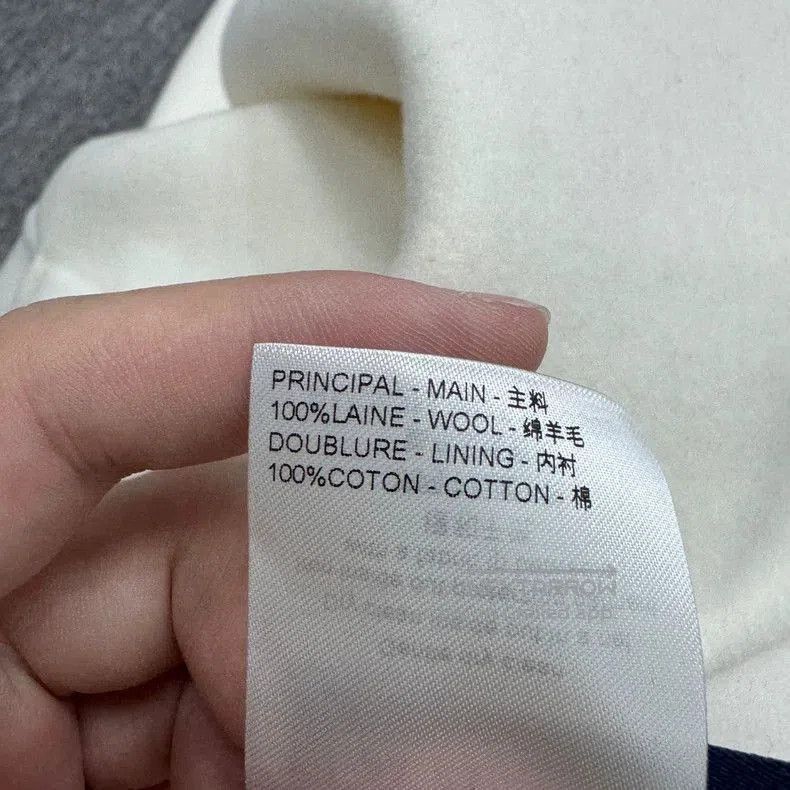 Louis Vuitton Louis Vuitton Fringe Coat S. Size US S / EU 44-46 / 1 - 4 Thumbnail