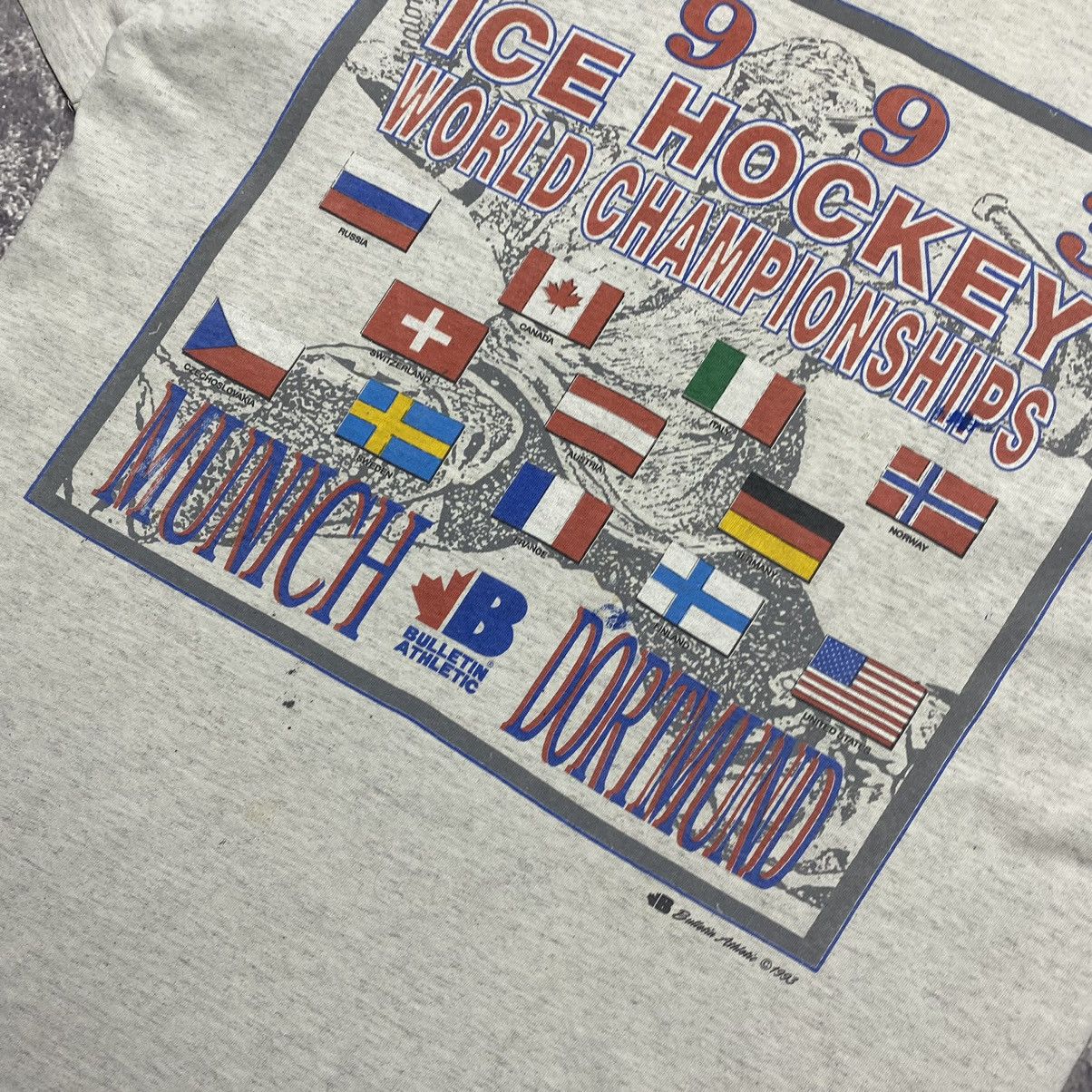 Other Vintage Bulletin Athletic 1993 Ice Hockey Championship tee Size US XL / EU 56 / 4 - 4 Thumbnail