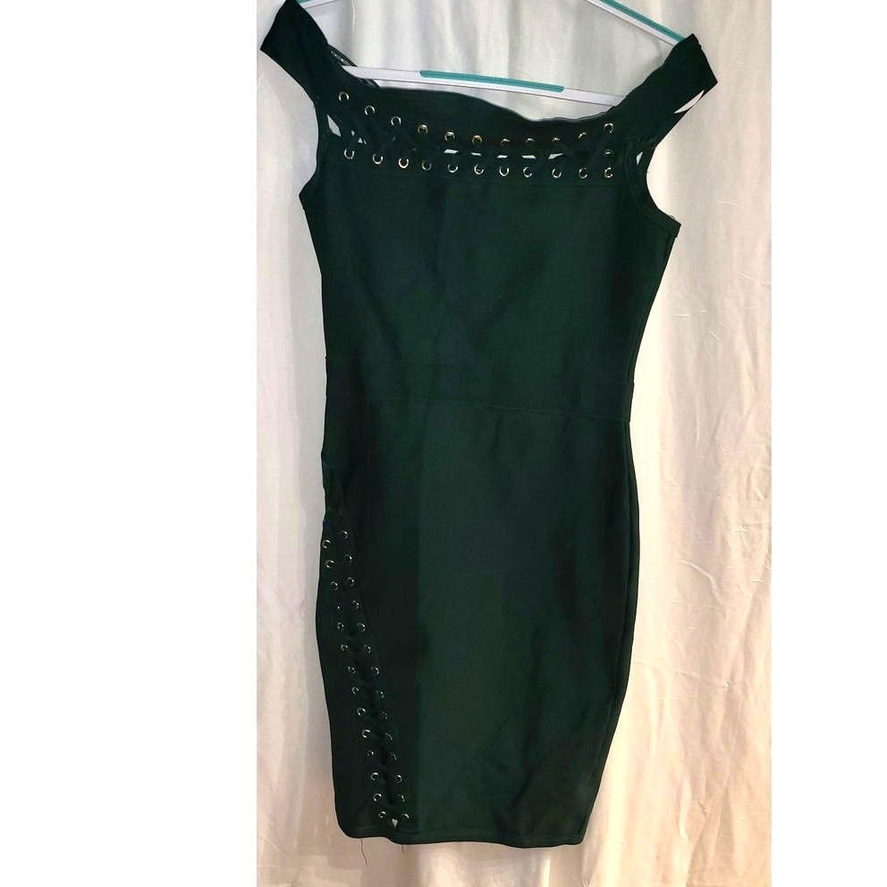 Other Fashion Nova Green OffShoulder Bandage Bodycon Dress Size XL Size XL / US 12-14 / IT 48-50 - 2 Thumbnail