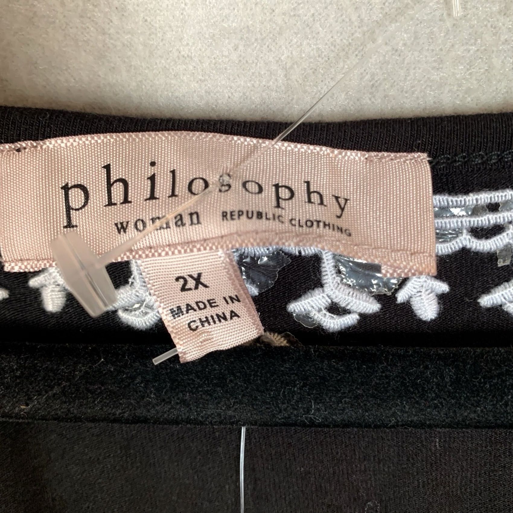 Vintage VINTAGE? (No) Philosophy Top Women Plus 2X Black Tunic Embroidered Boho Preppy Witchy NWT Size XXL / US 16-18 / IT 52-54 - 3 Thumbnail