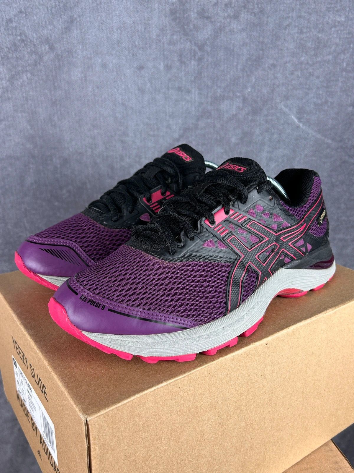 Asics Asics Gel-Pulse 9 G-TX purple black big logo Size US 10 / IT 40 - 1 Thumbnail