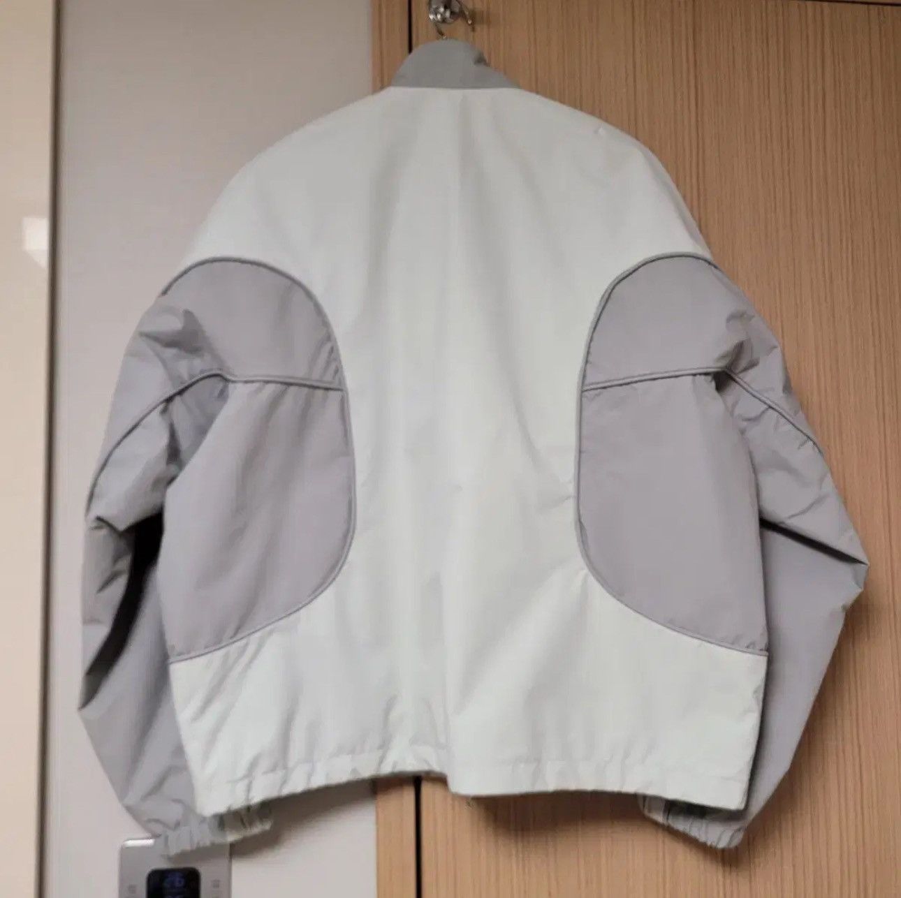 Side Service Vein Shell jacket