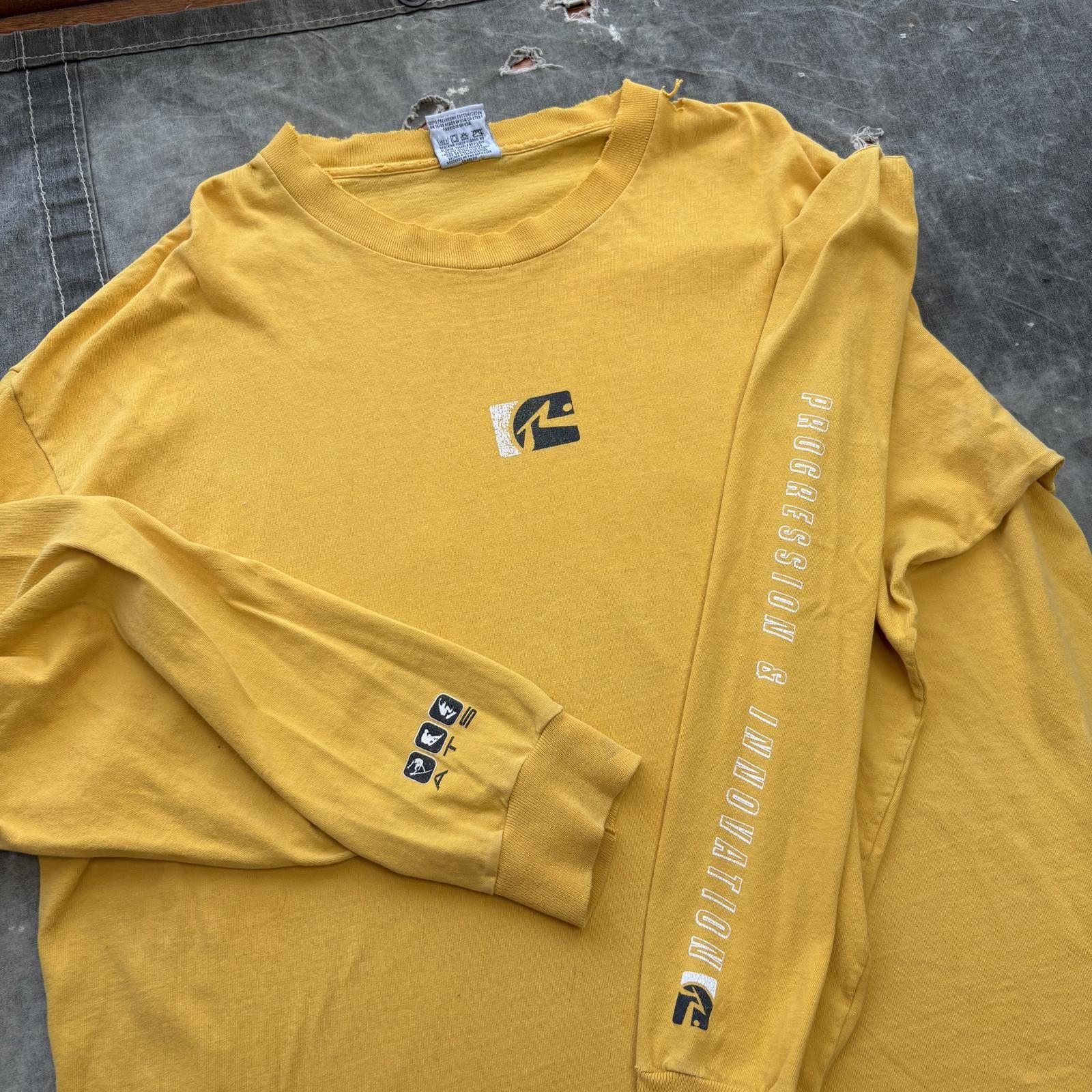Rusty Vintage 90s Y2K Distressed Rusty Skate Surf Grunge Shirt Size US XL / EU 56 / 4 - 3 Thumbnail