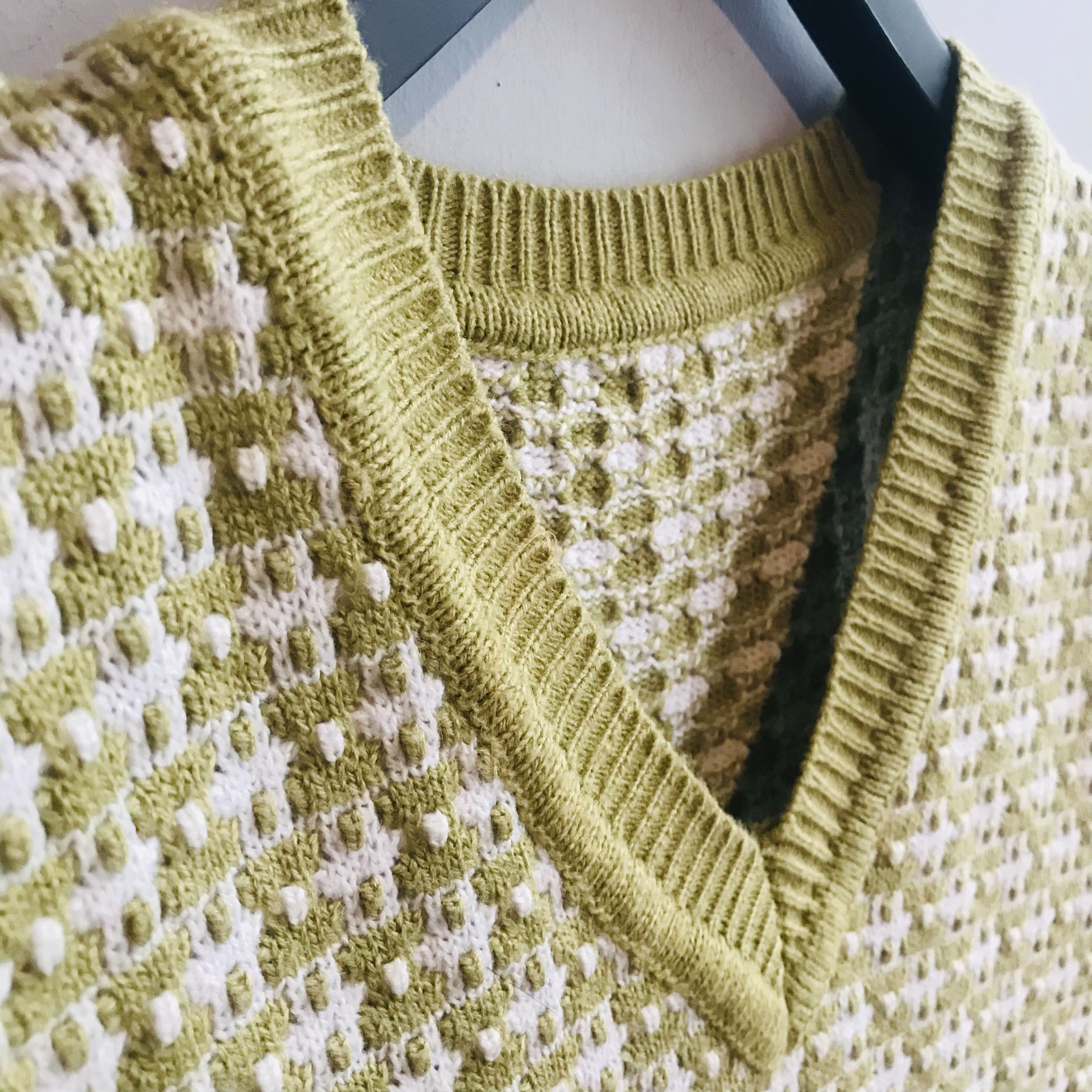 Vintage Vintage Hand Knitted Sweater Vest Size US M / EU 48-50 / 2 - 3 Thumbnail